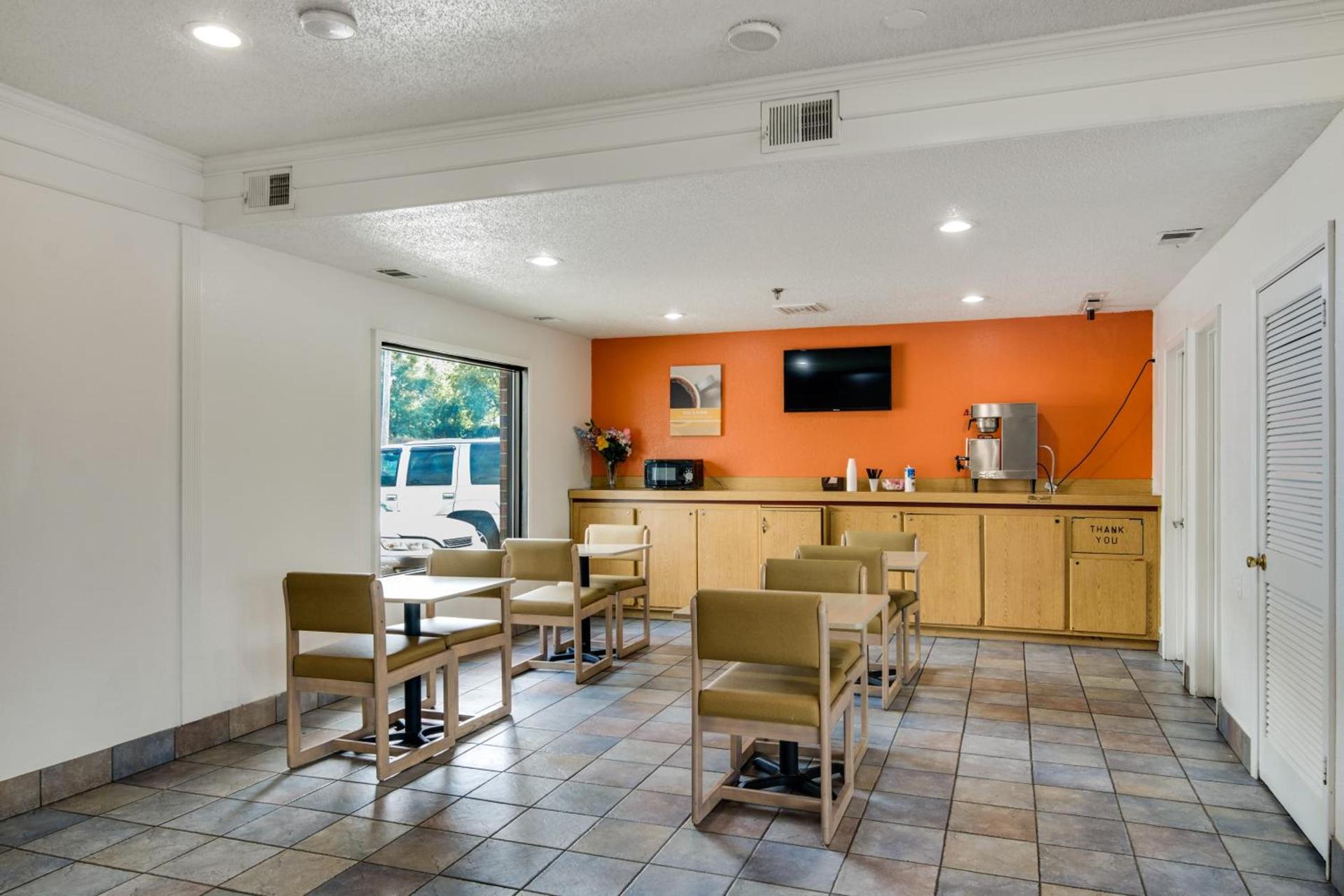 Motel 6-Waukegan, IL photo 14