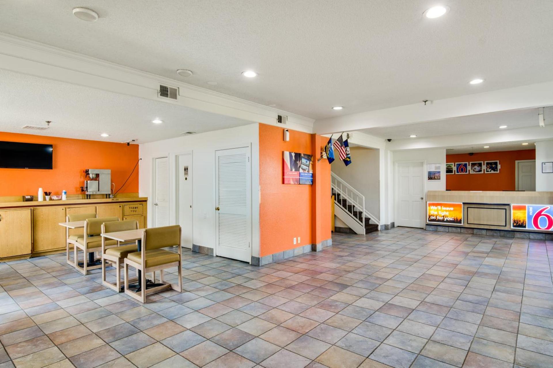 Motel 6-Waukegan, IL photo 12