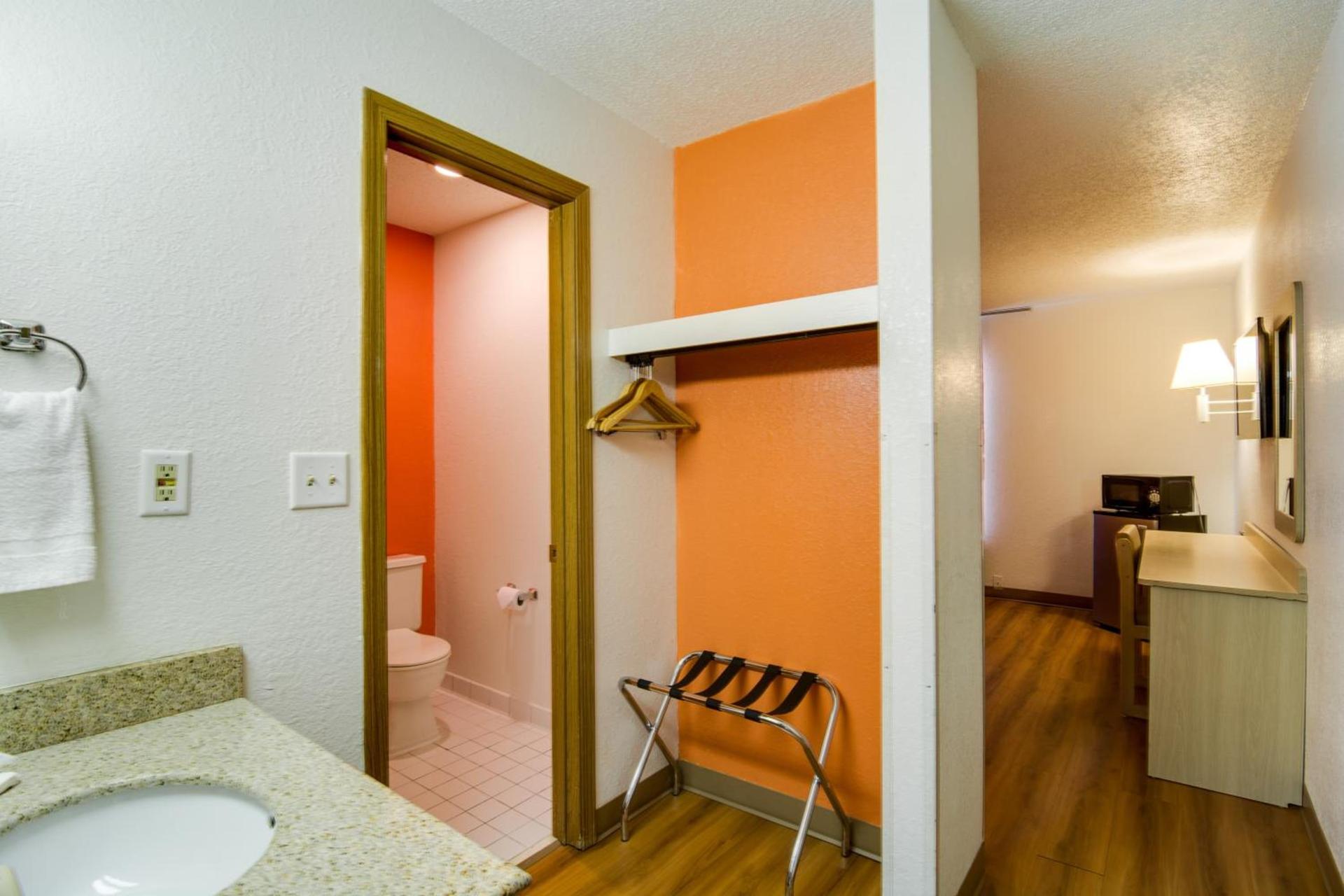 Motel 6-Waukegan, IL photo 25