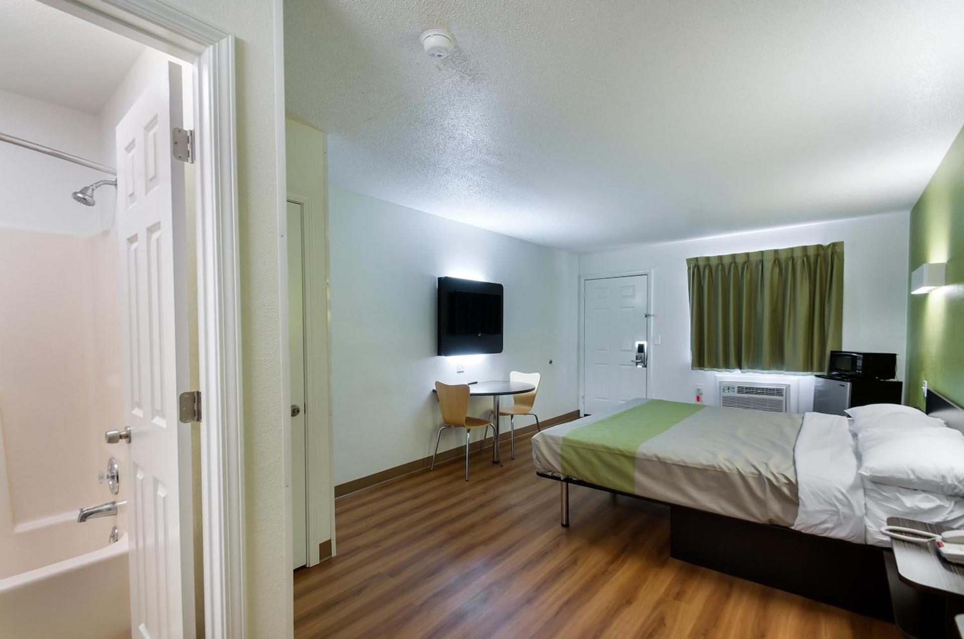 Motel 6-Charles Town, WV photo 43