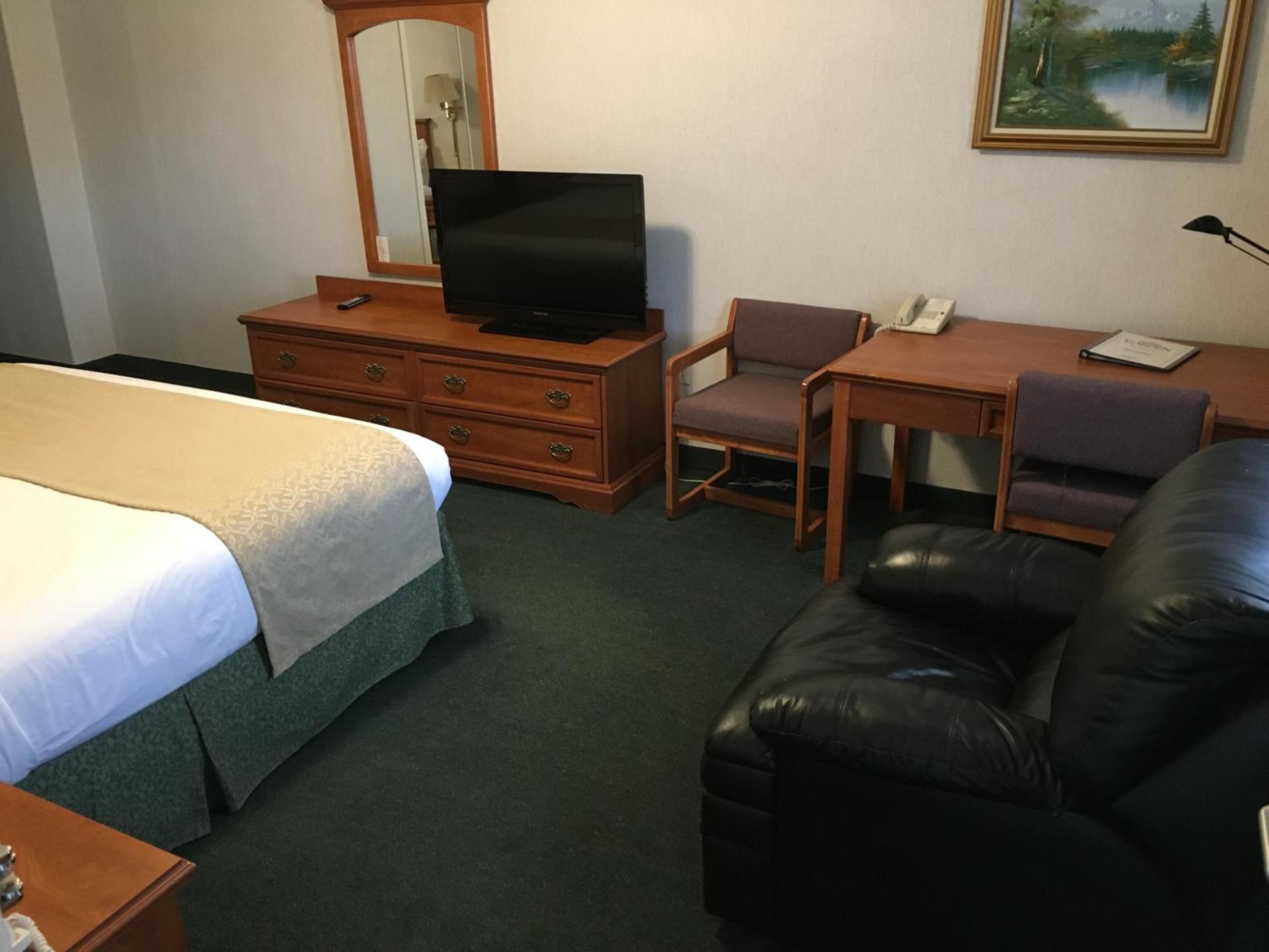 Garden Inn and Suites Fresno photo 28