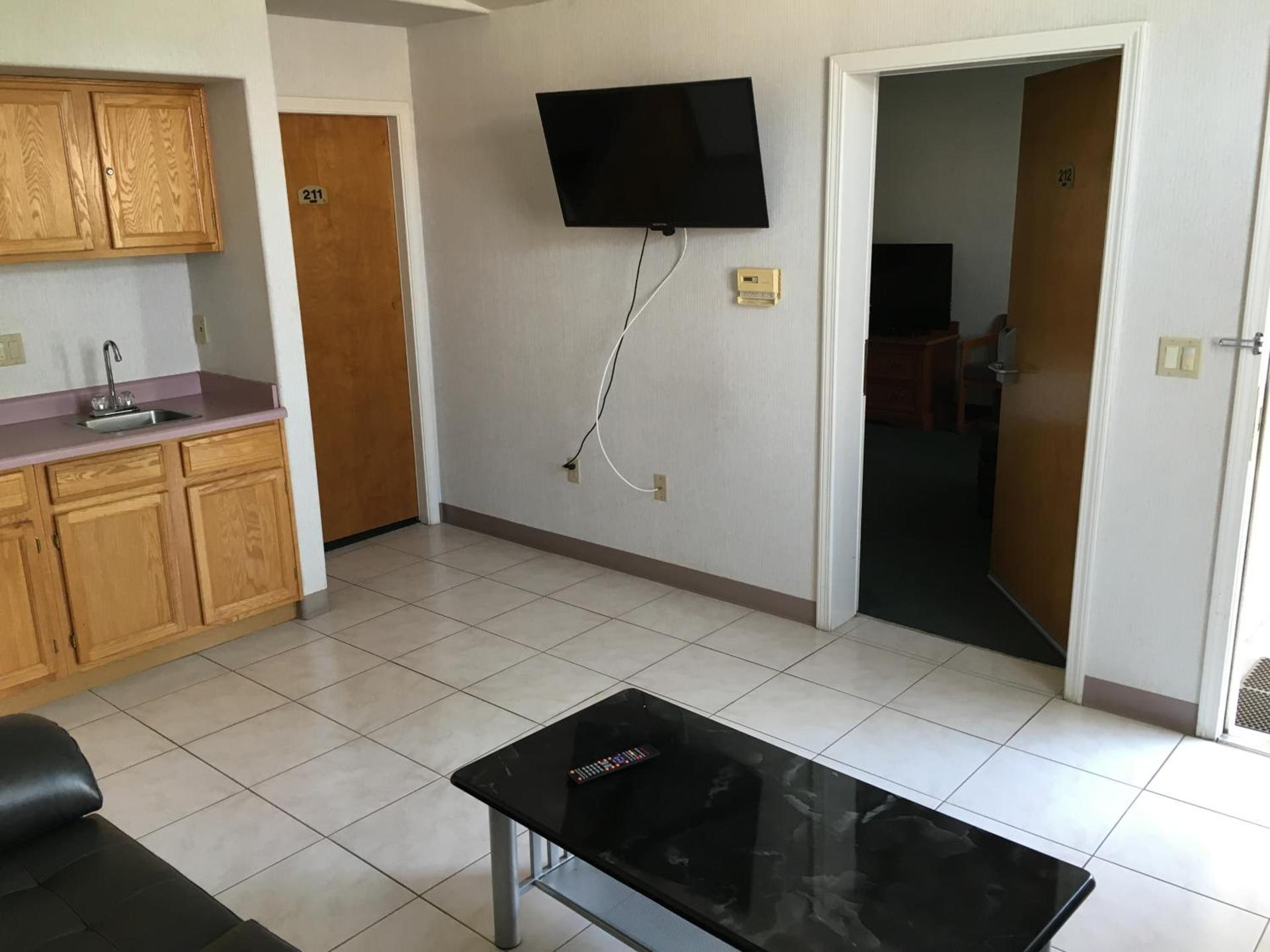 Garden Inn and Suites Fresno photo 32
