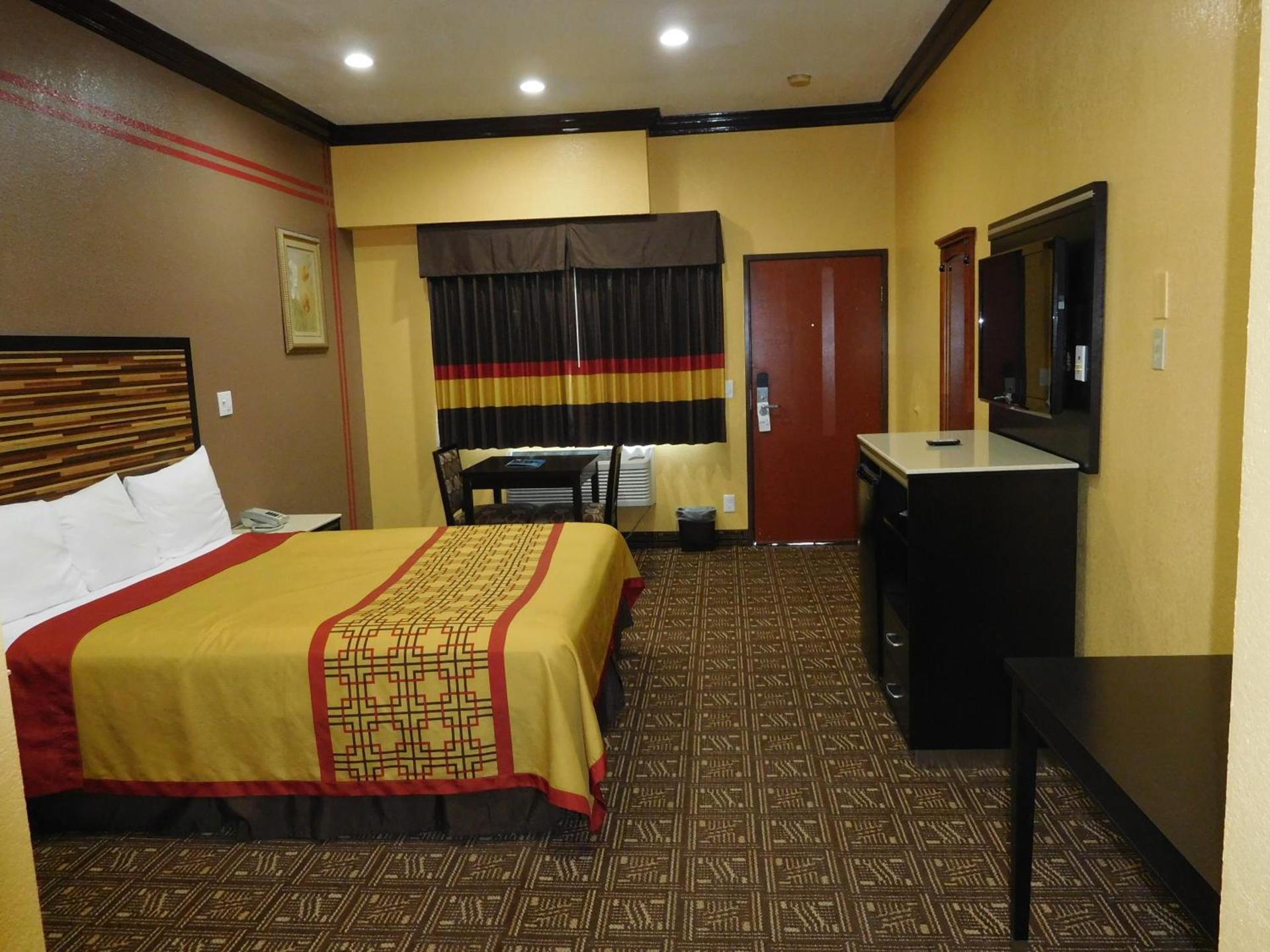 Diamond Inn photo 11