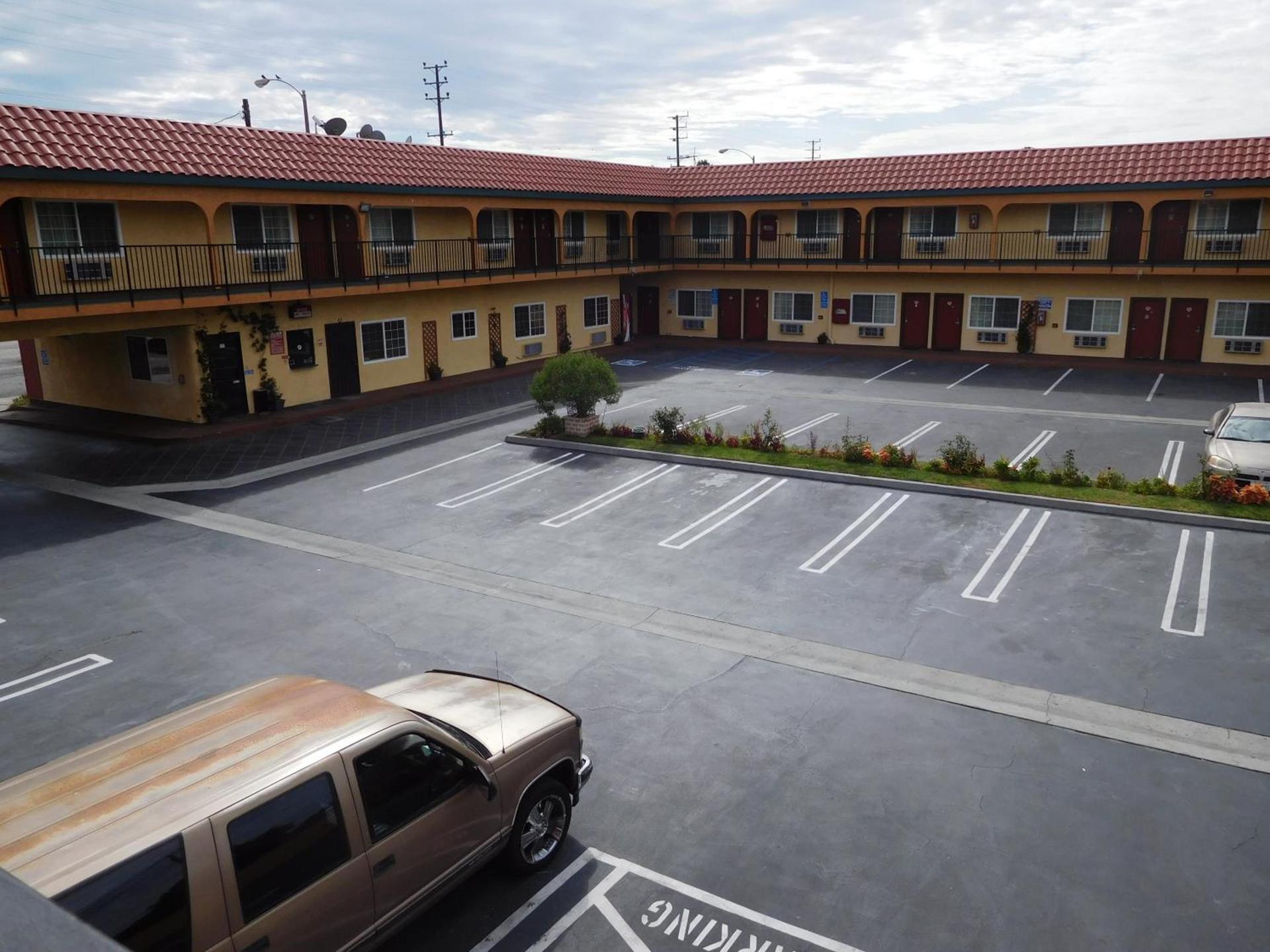 Diamond Inn photo 16