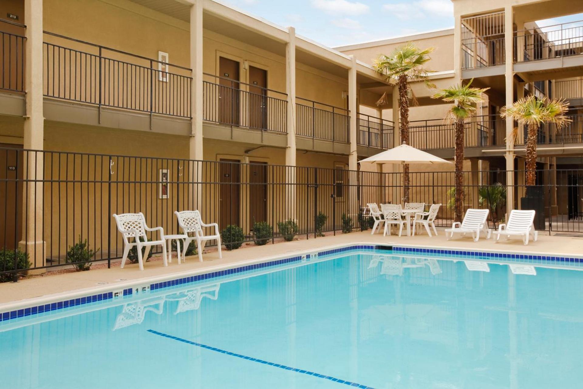 Days Inn by Wyndham St. George photo 30