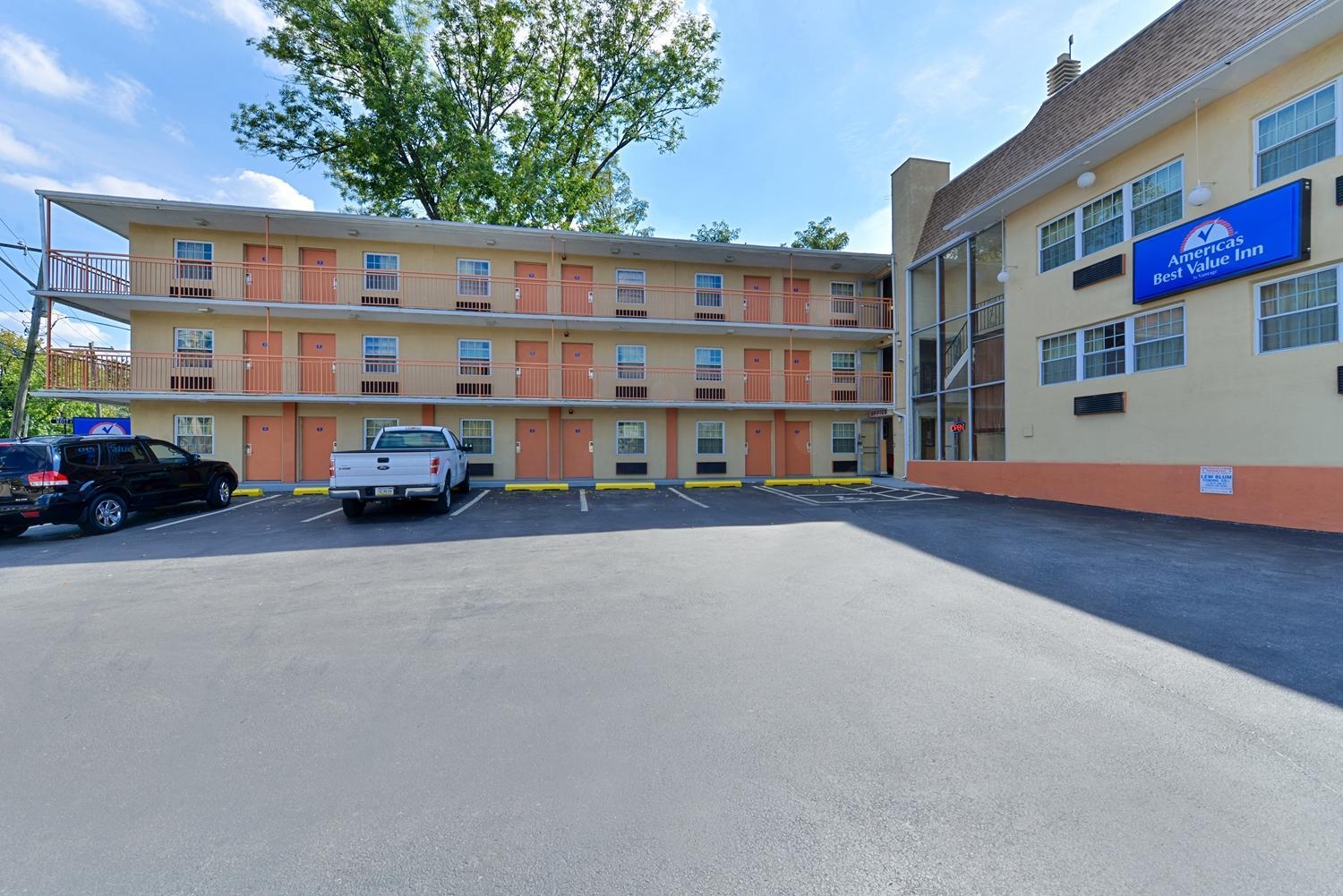 Media Inn & Suites photo 13
