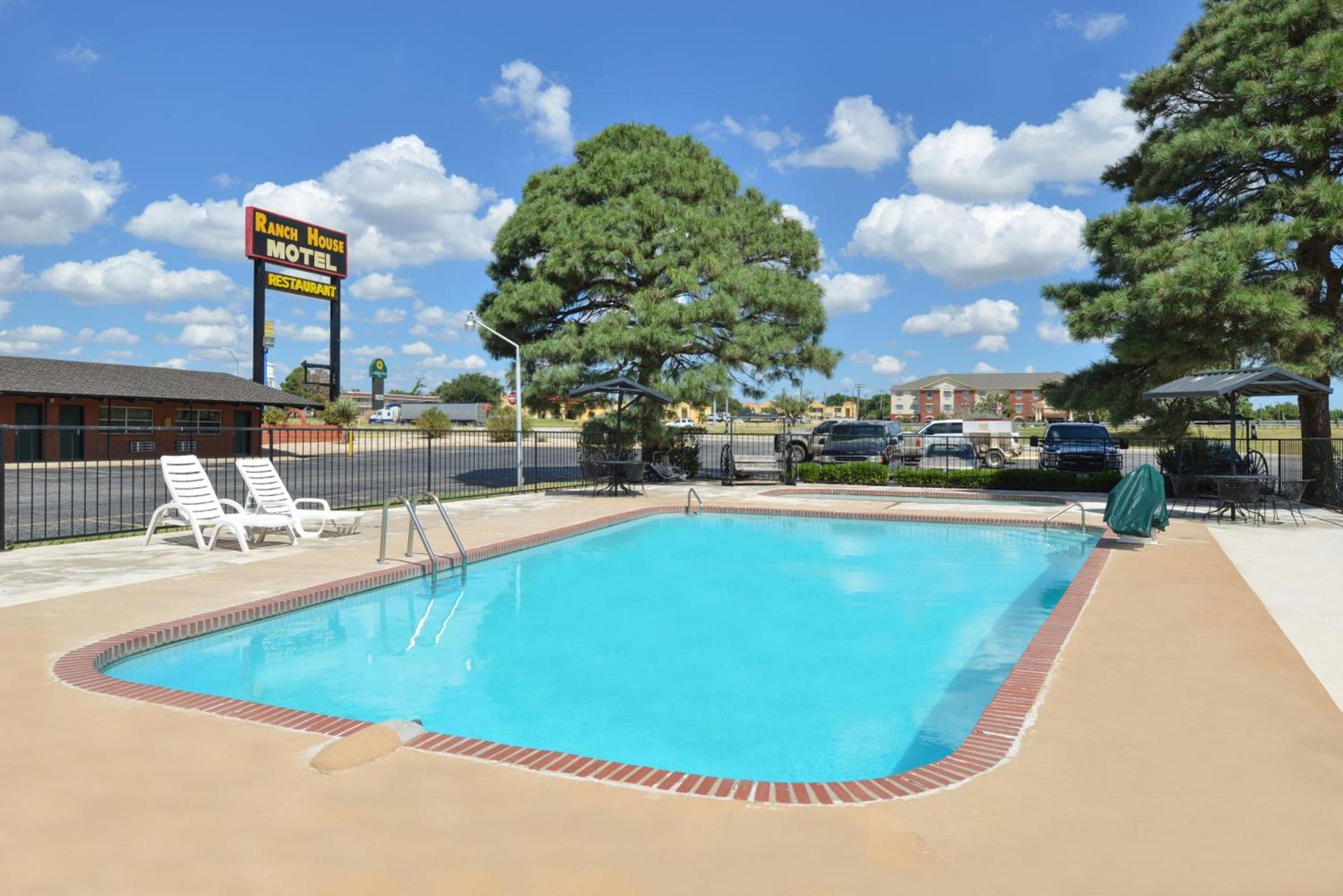 Ranch House Motel photo 7