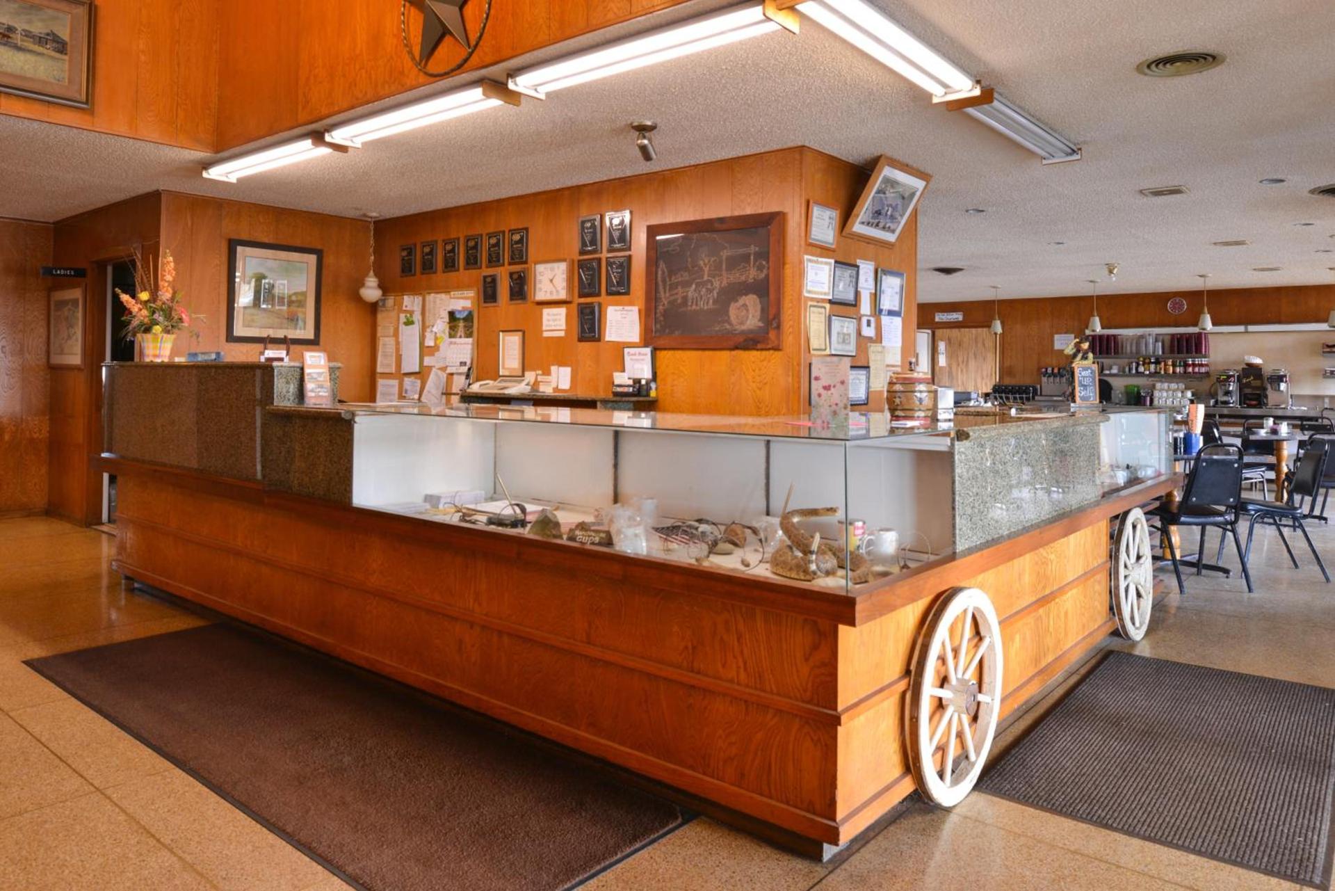 Ranch House Motel photo 4