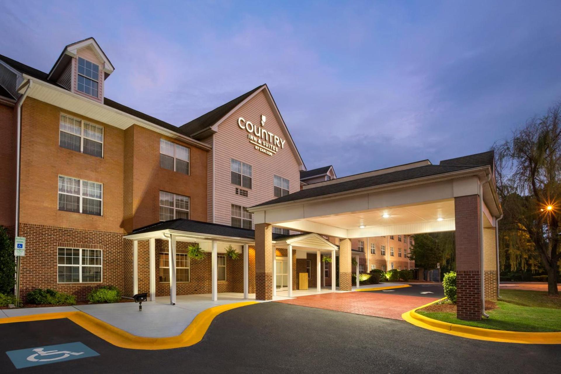 Country Inn & Suites by Radisson, Charlotte University Place, NC photo 16
