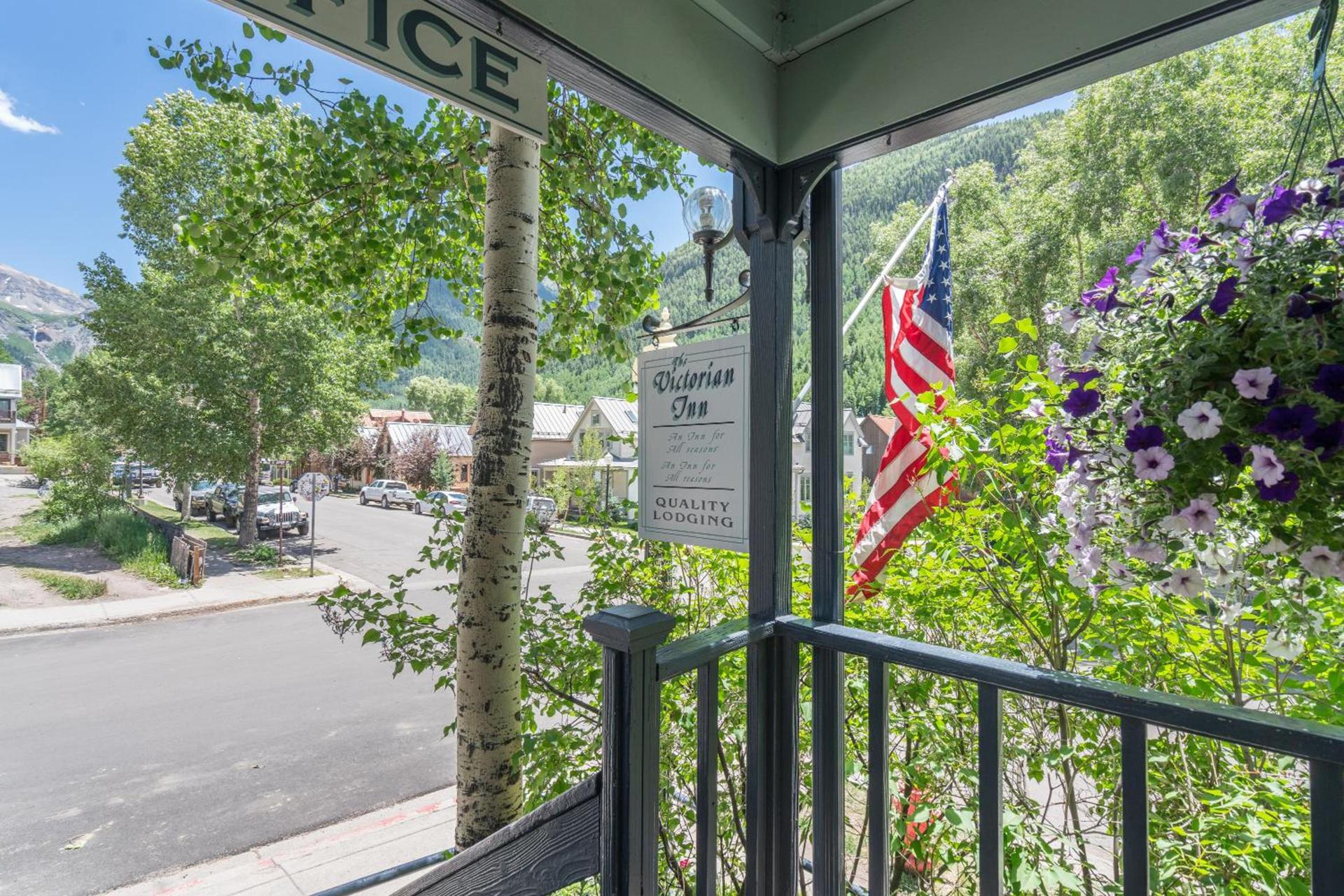 The Victorian Inn photo 4
