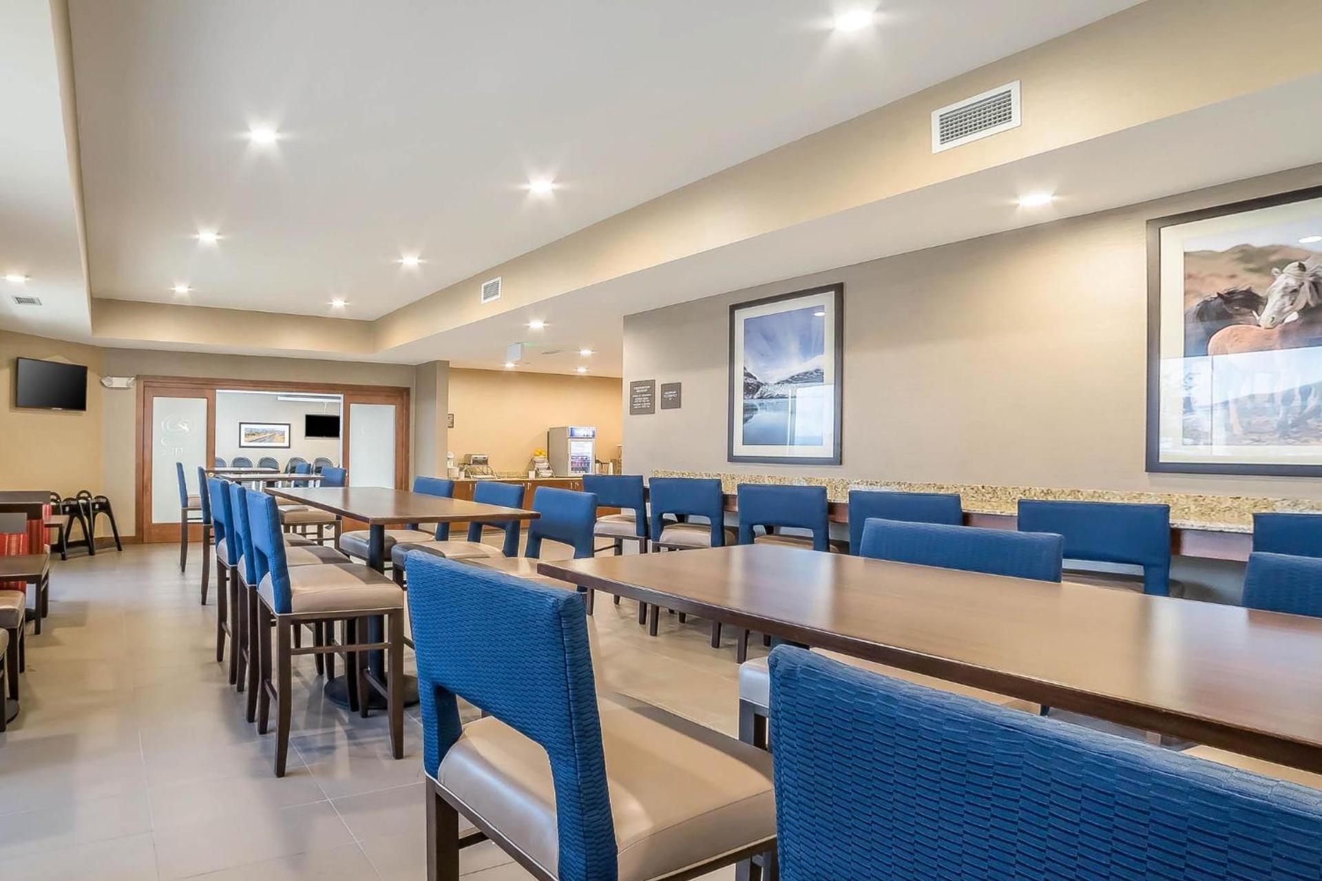 Comfort Suites Billings photo 47