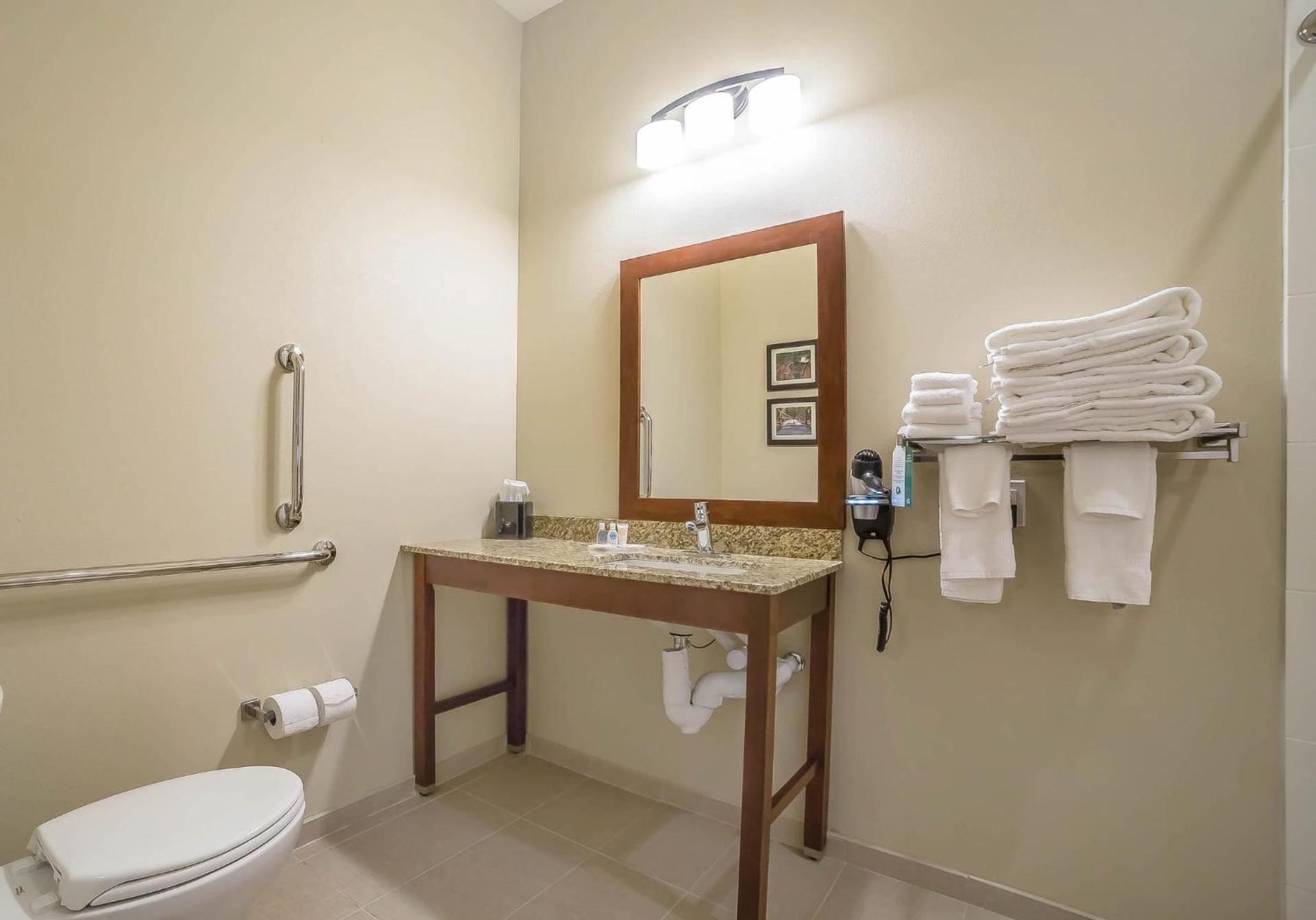 Comfort Suites Billings photo 48