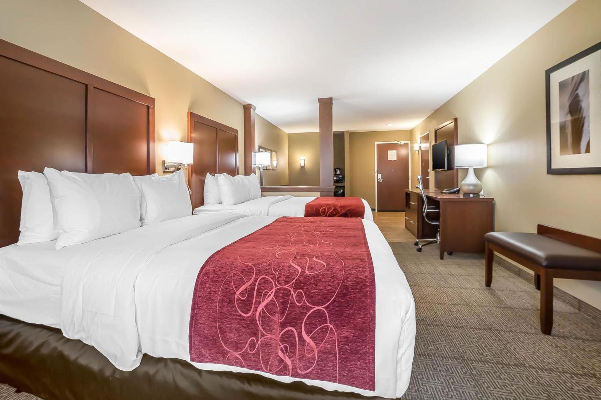 Comfort Suites Billings photo 35