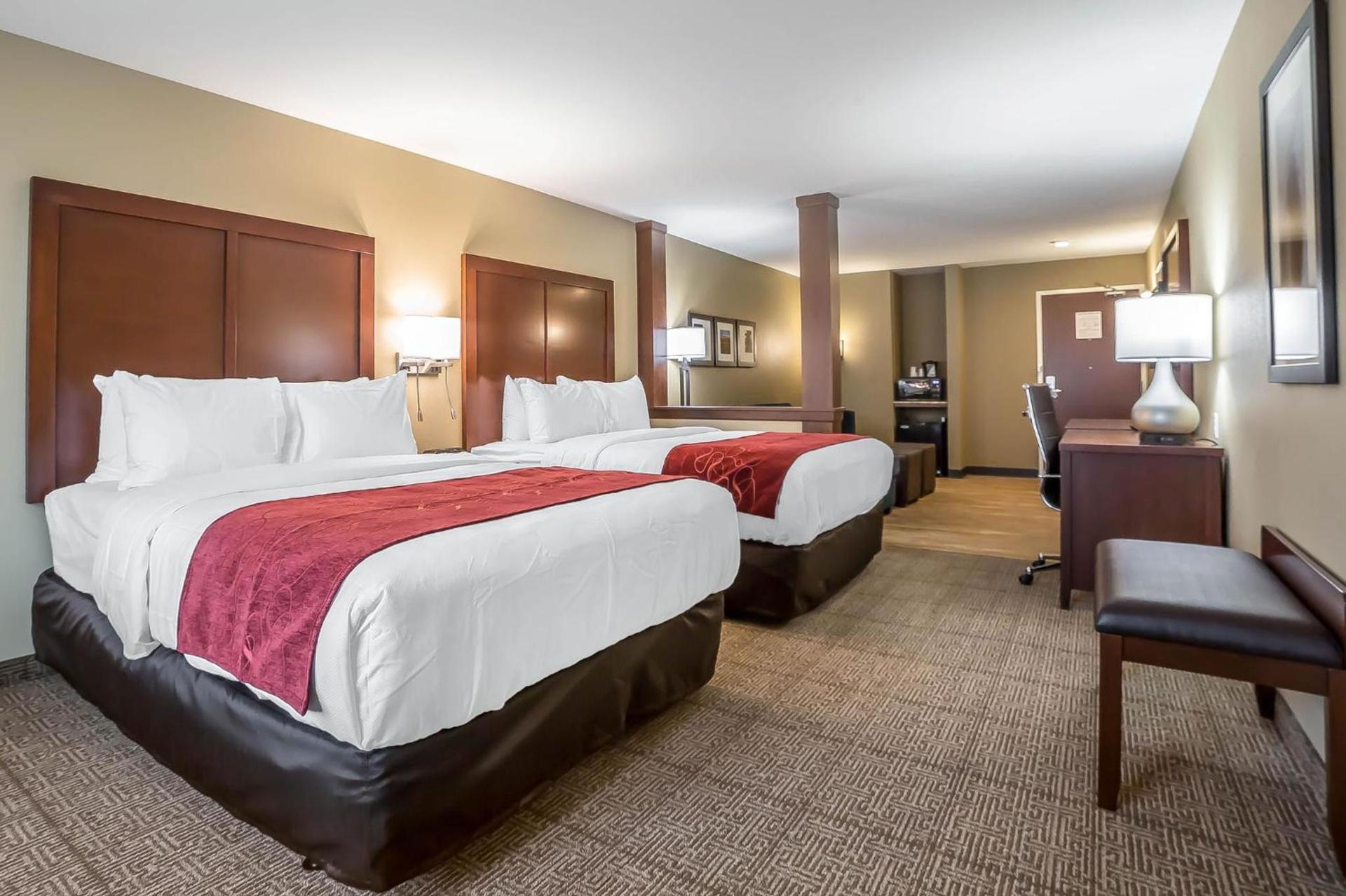 Comfort Suites Billings photo 57