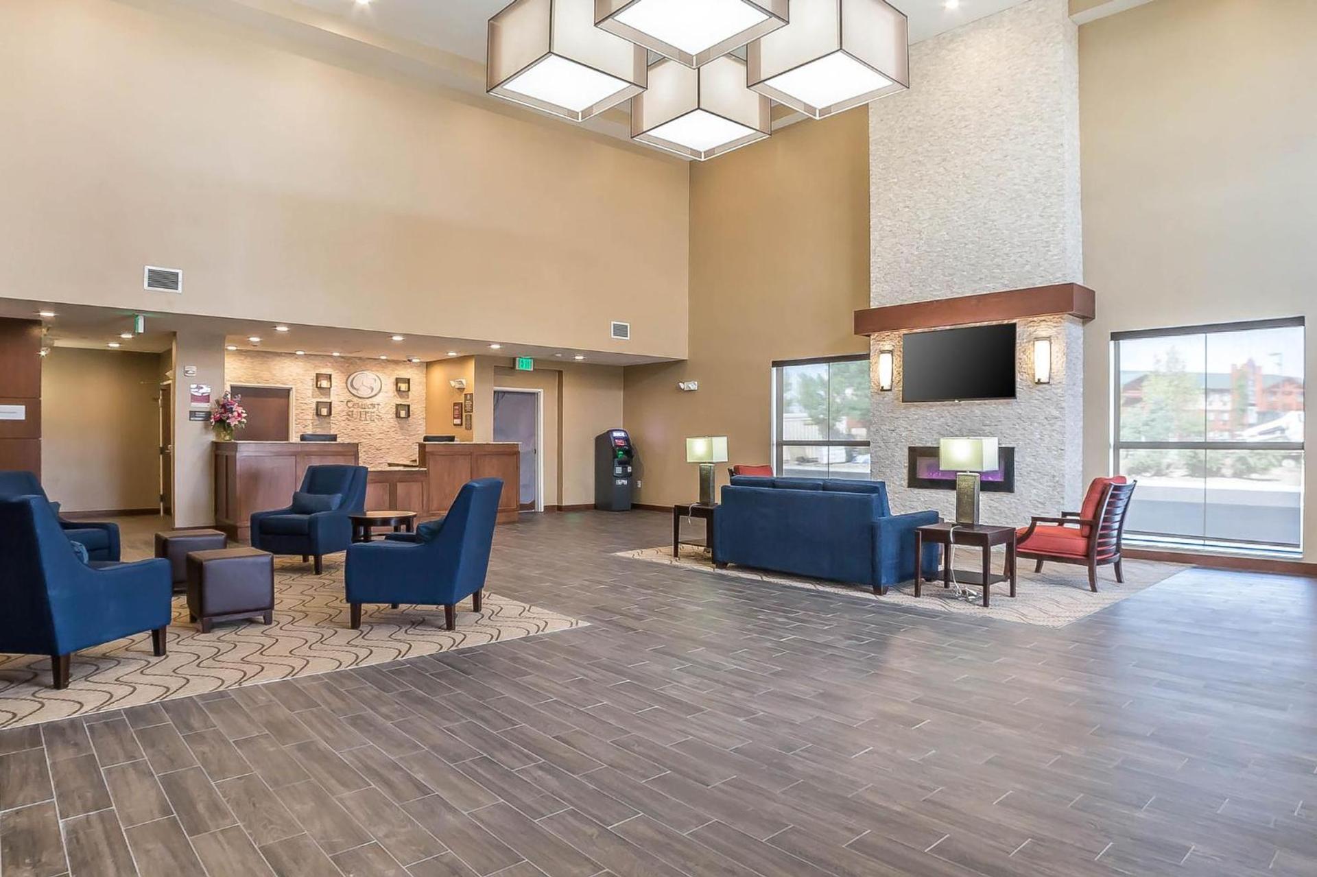 Comfort Suites Billings photo 59