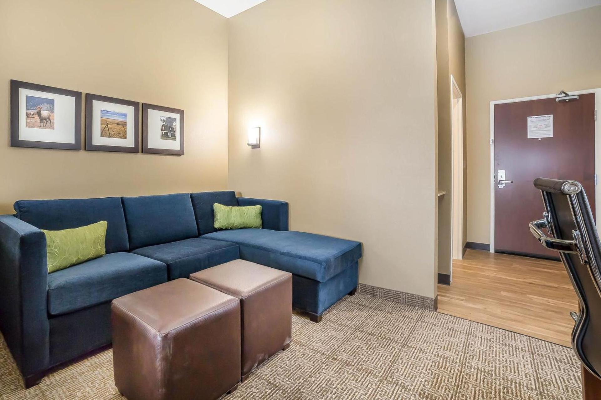 Comfort Suites Billings photo 61