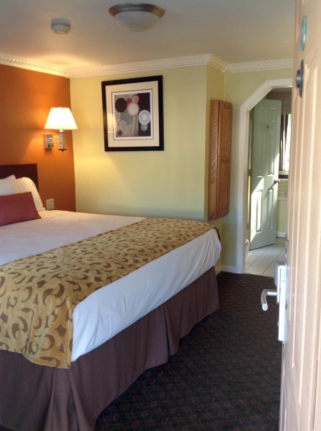 Cheshire Welcome Inn photo 22