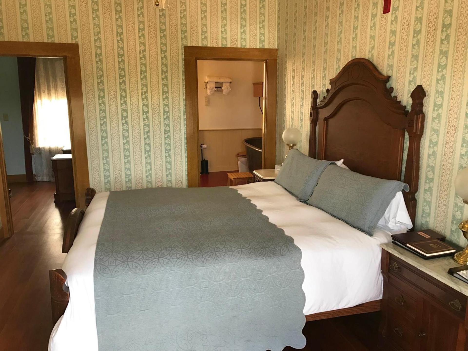 Cosmopolitan Hotel photo 16