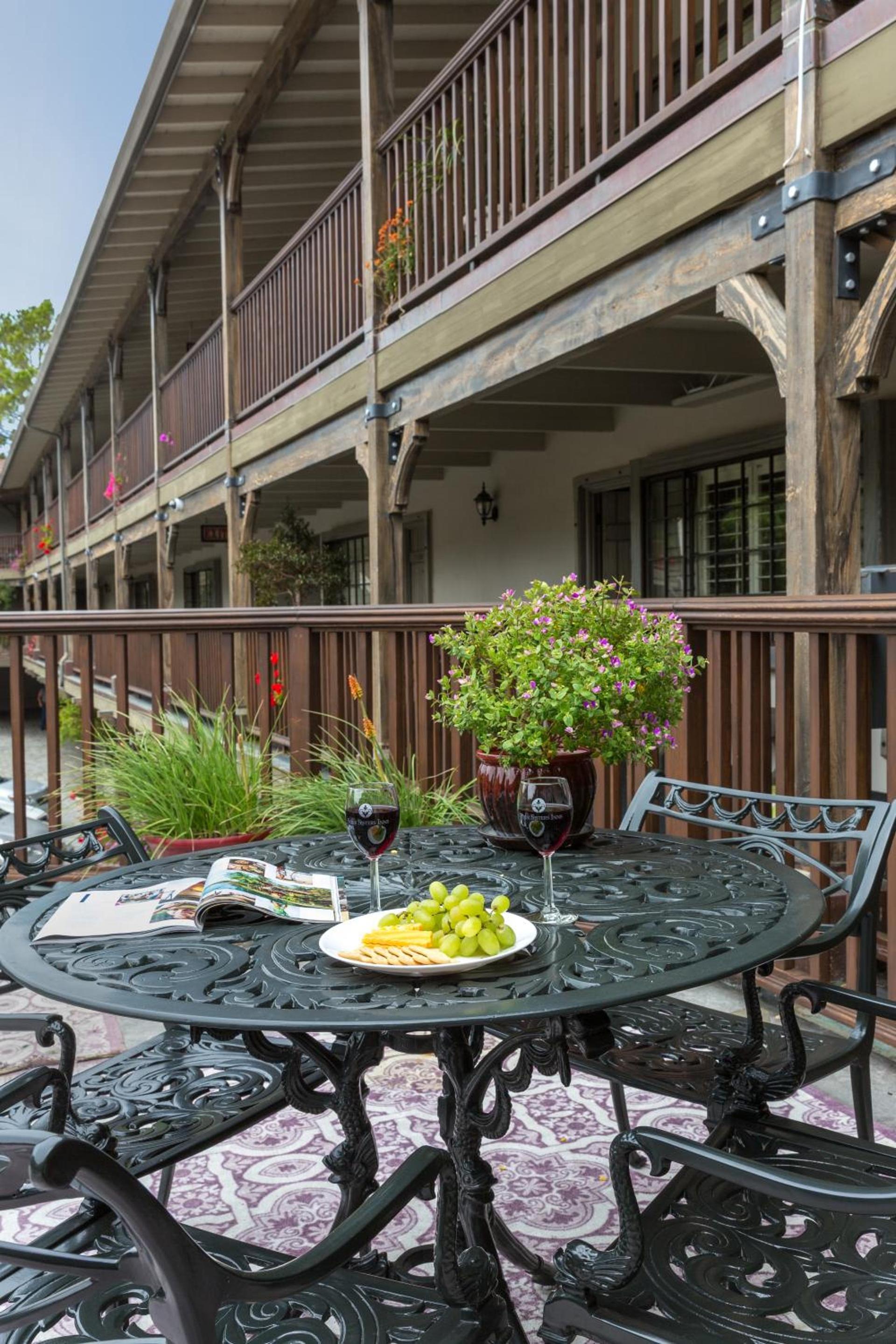 Coachman's Inn, A Four Sisters Inn photo 11