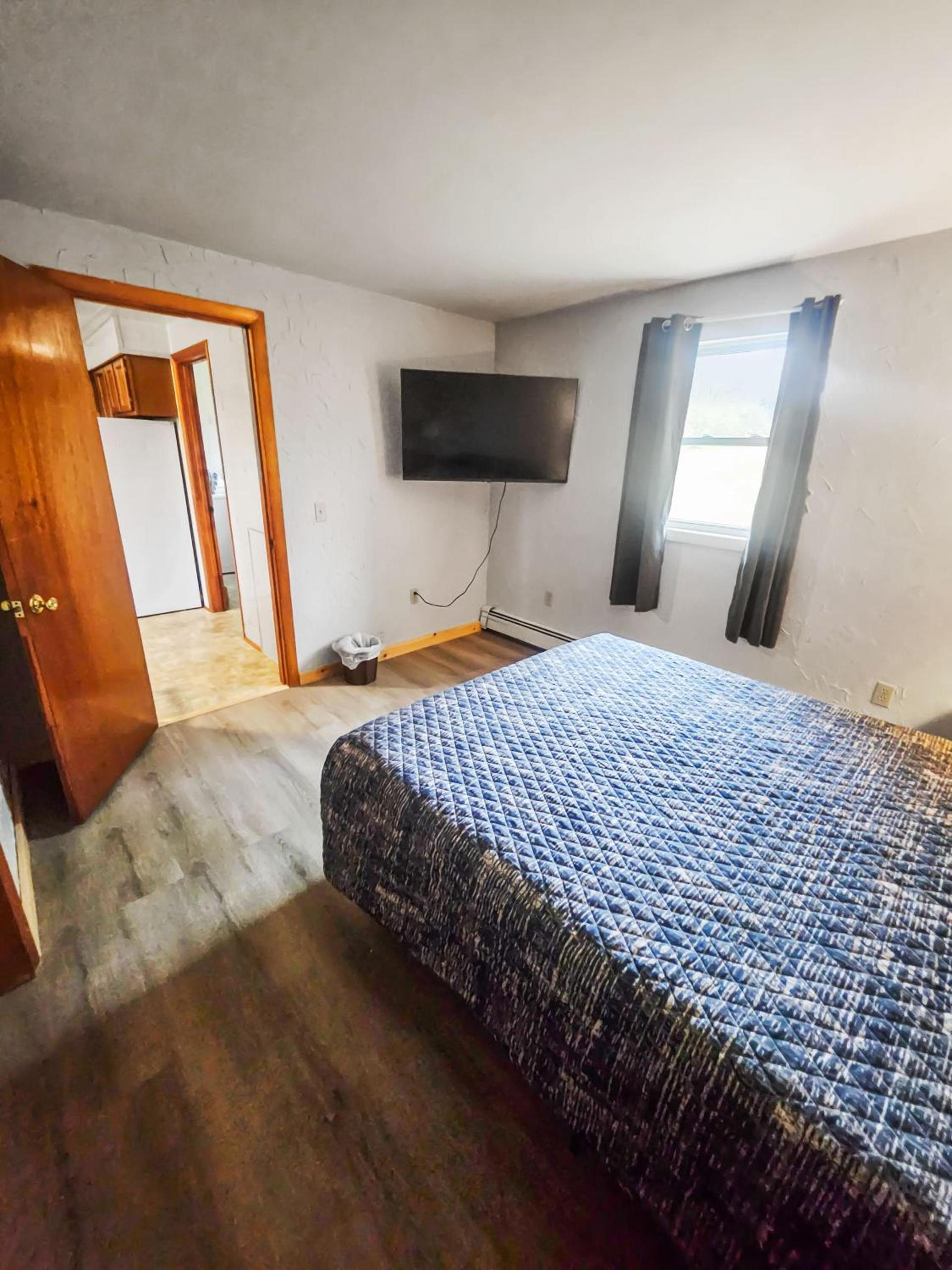 Katahdin Valley Motel photo 16