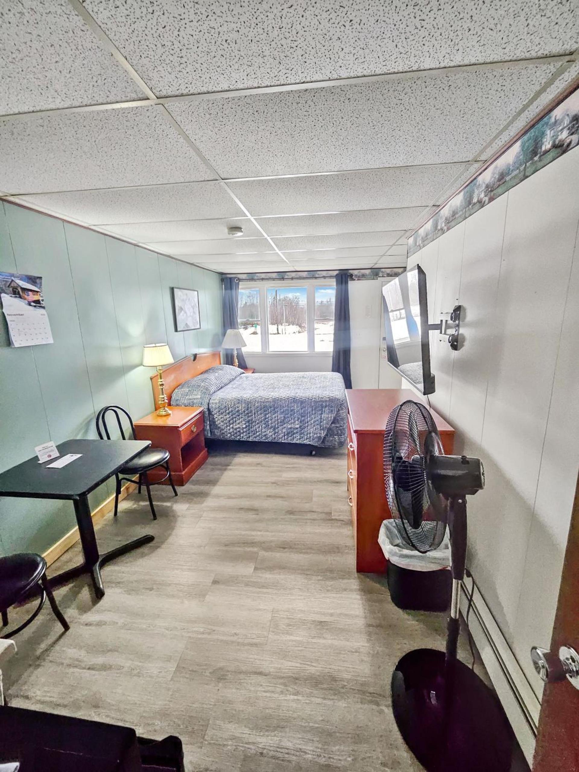 Katahdin Valley Motel photo 52