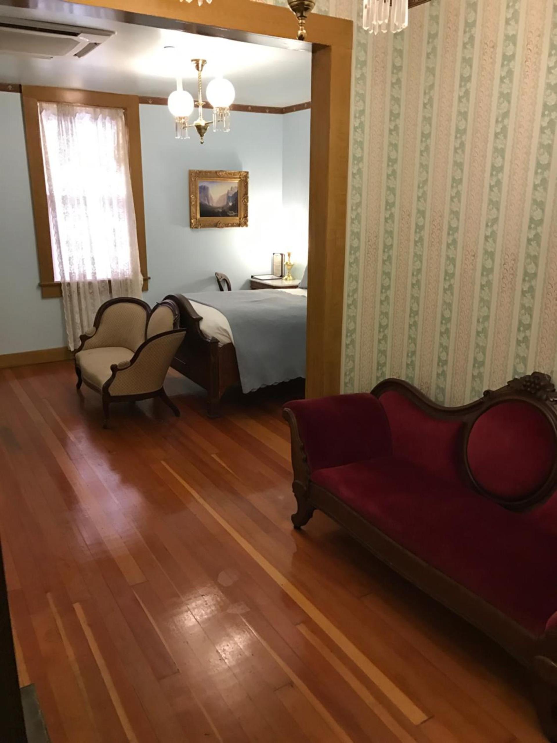 Cosmopolitan Hotel photo 44