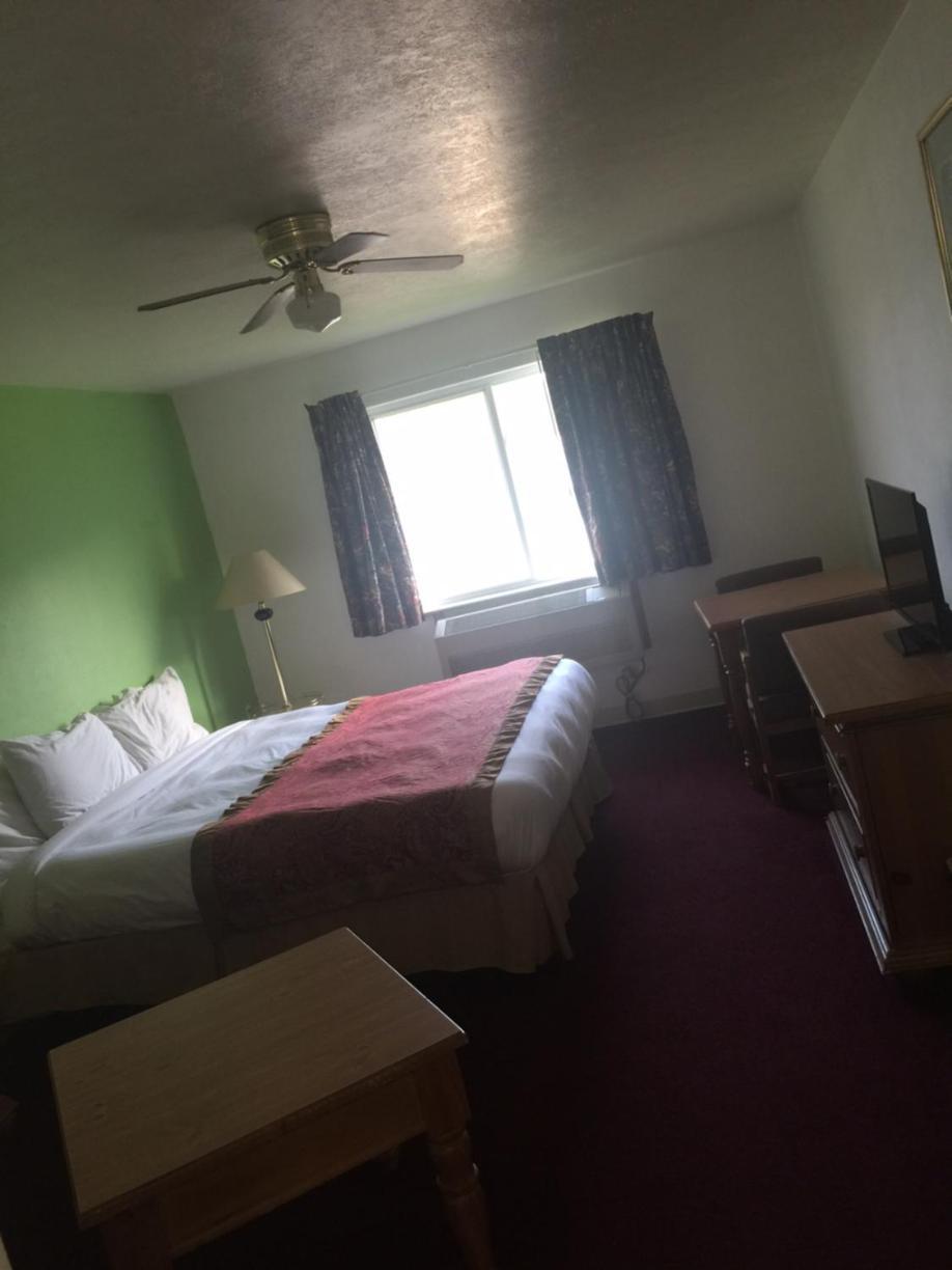 Villa Inn Motel photo 5