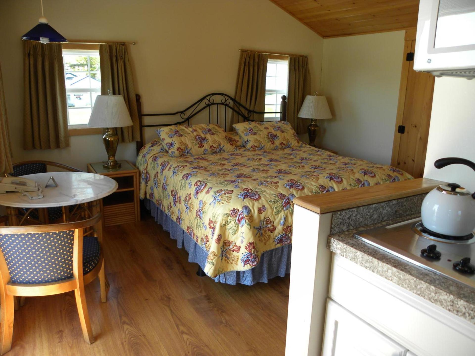 Colonial Gables Oceanfront Village photo 26