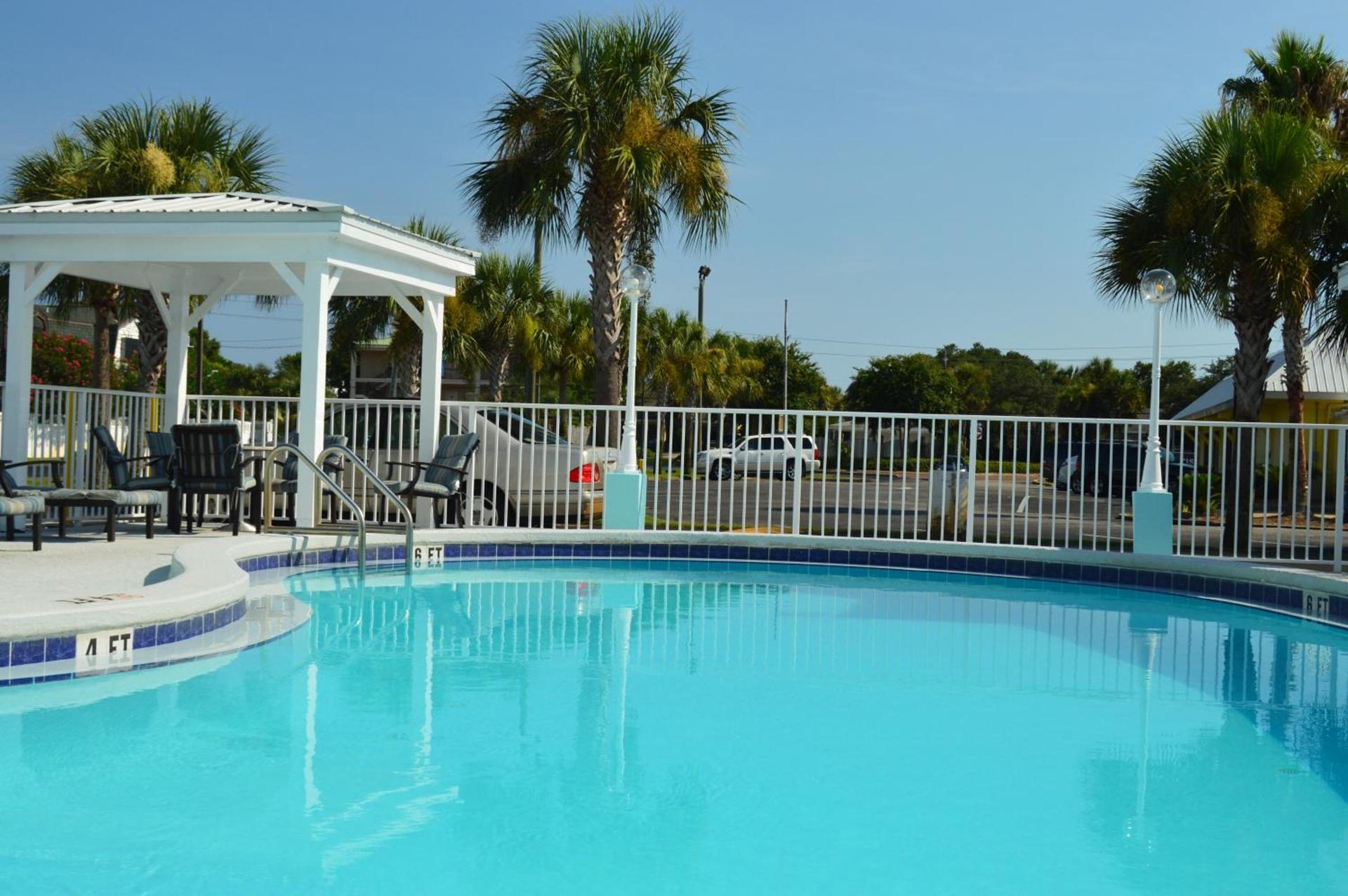 Destin Inn & Suites photo 26
