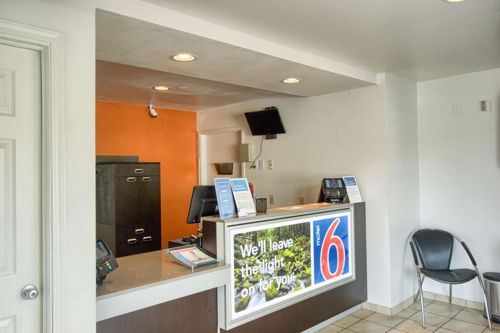 Motel 6-Everett, WA - North photo 51