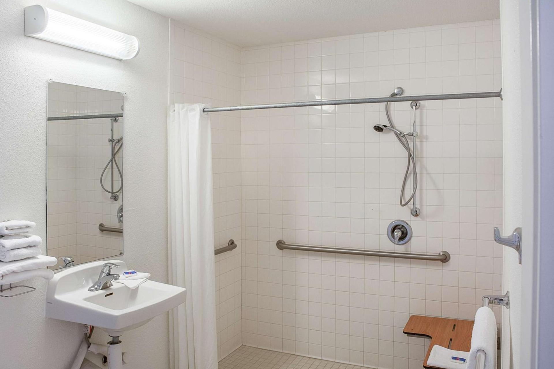 Motel 6-Ukiah, CA photo 50