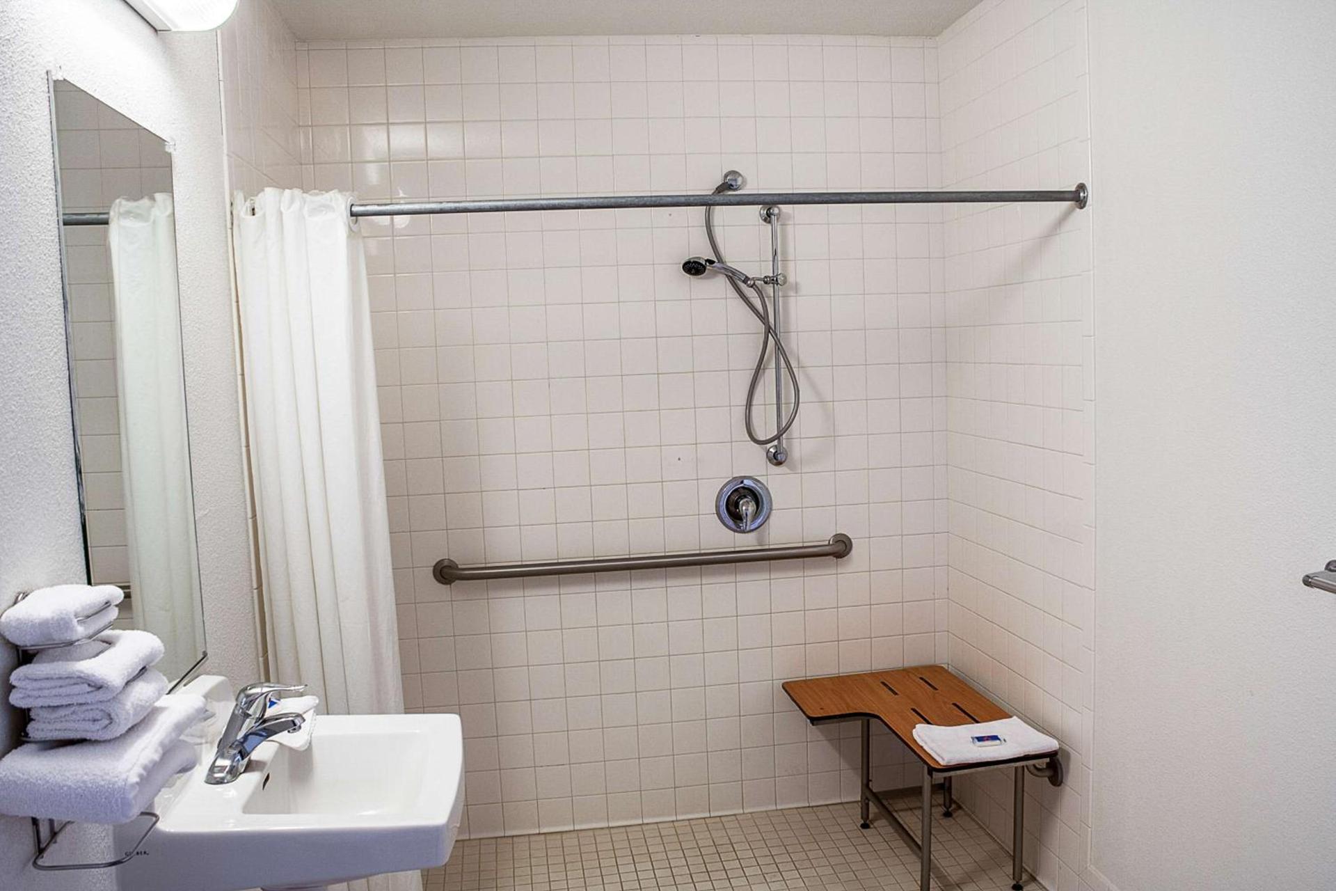 Motel 6-Ukiah, CA photo 49