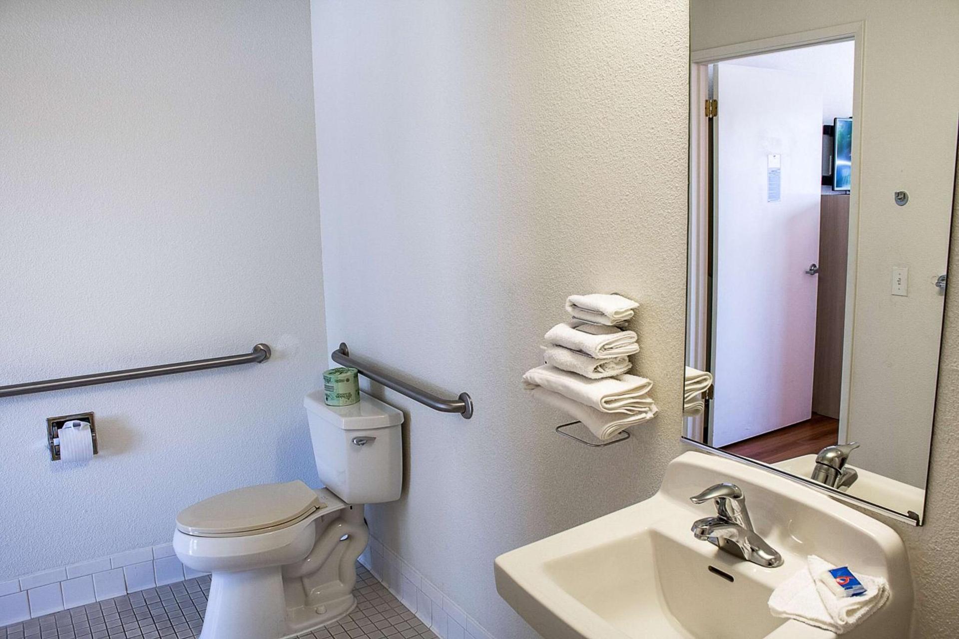 Motel 6-Ukiah, CA photo 48
