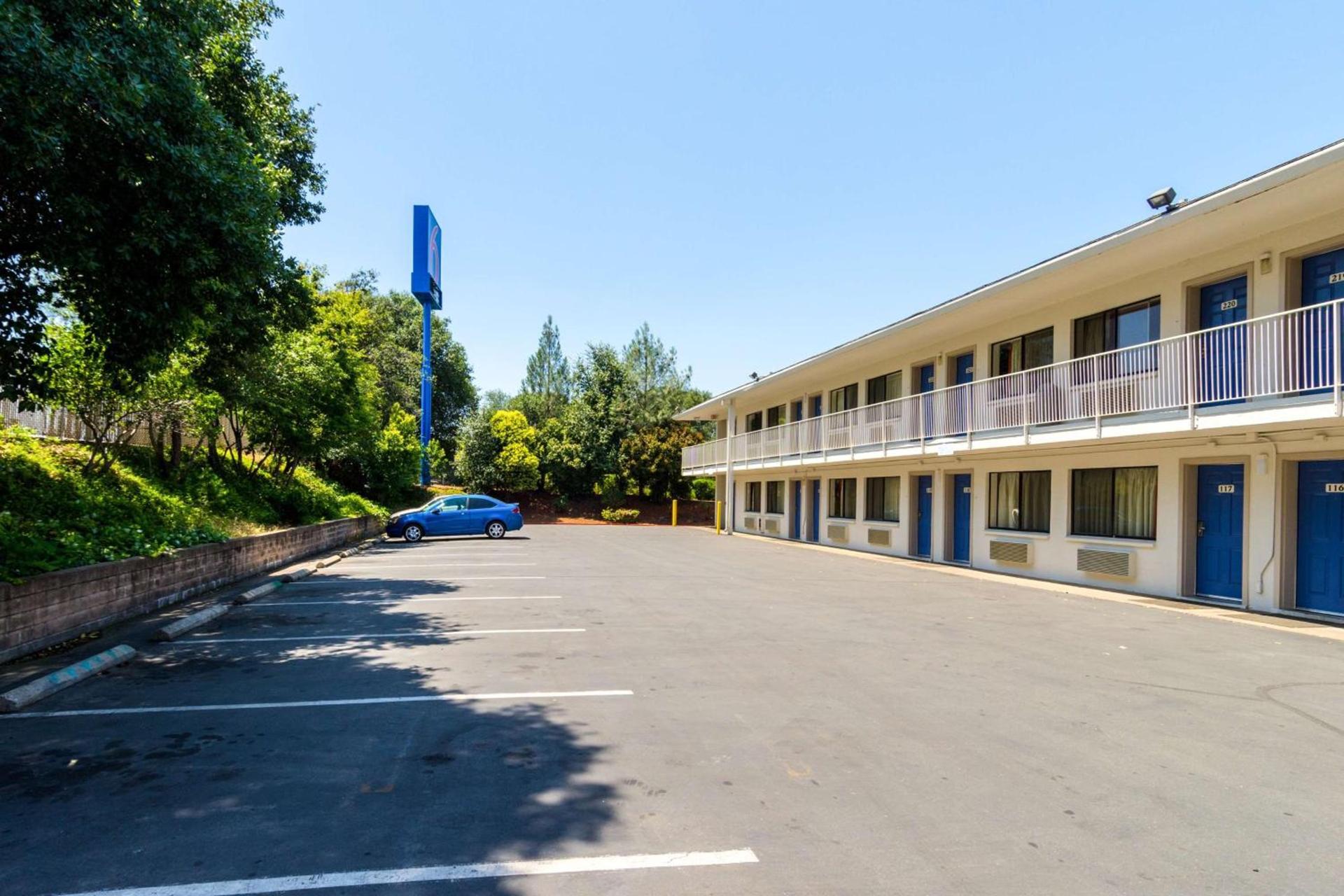 Motel 6-Redding, CA - Central photo 59