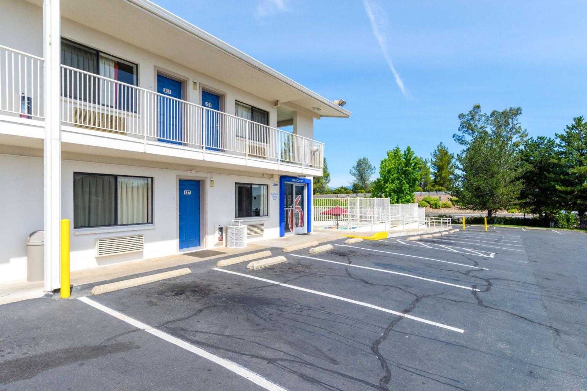 Motel 6-Redding, CA - Central photo 56