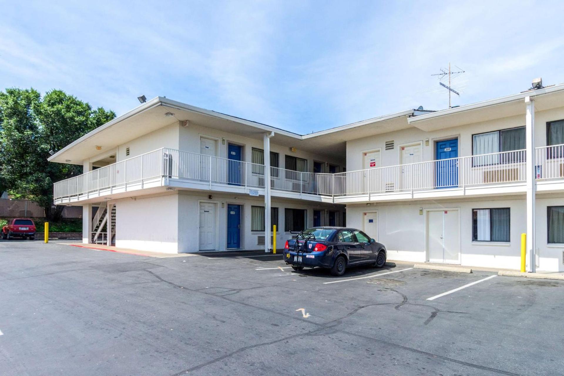 Motel 6-Redding, CA - Central photo 55