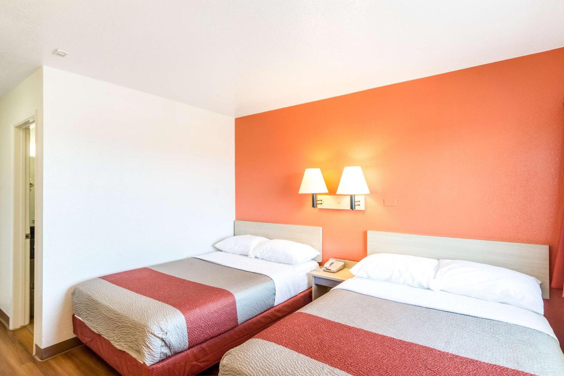 Motel 6-Redding, CA - Central photo 52