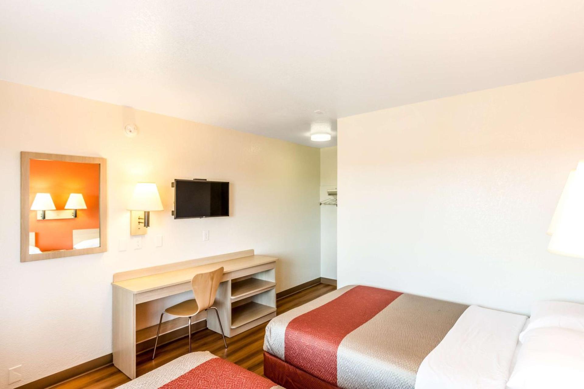 Motel 6-Redding, CA - Central photo 50