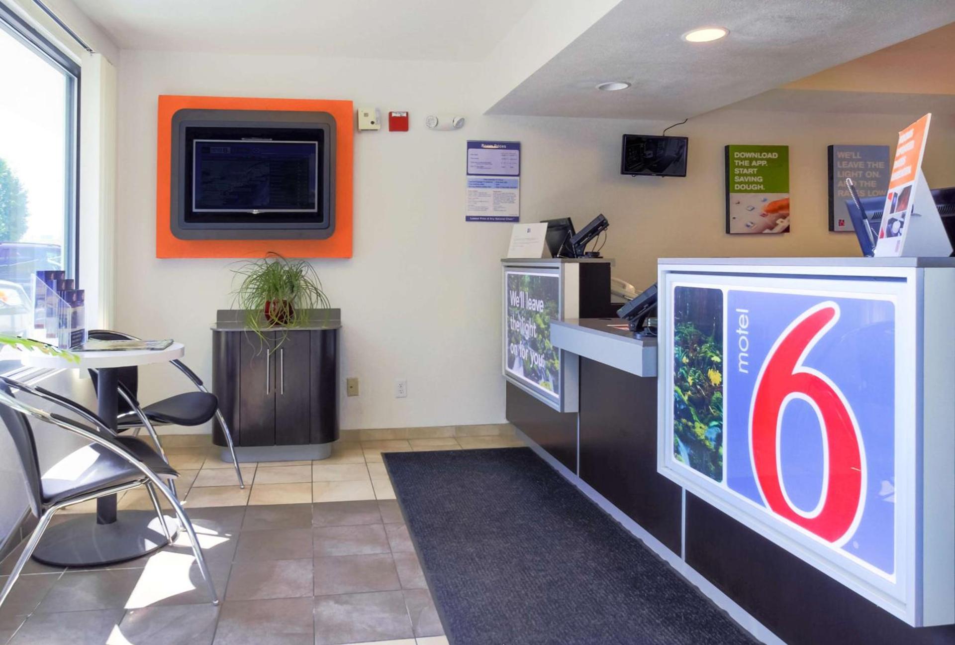 Motel 6-Medford, OR photo 54