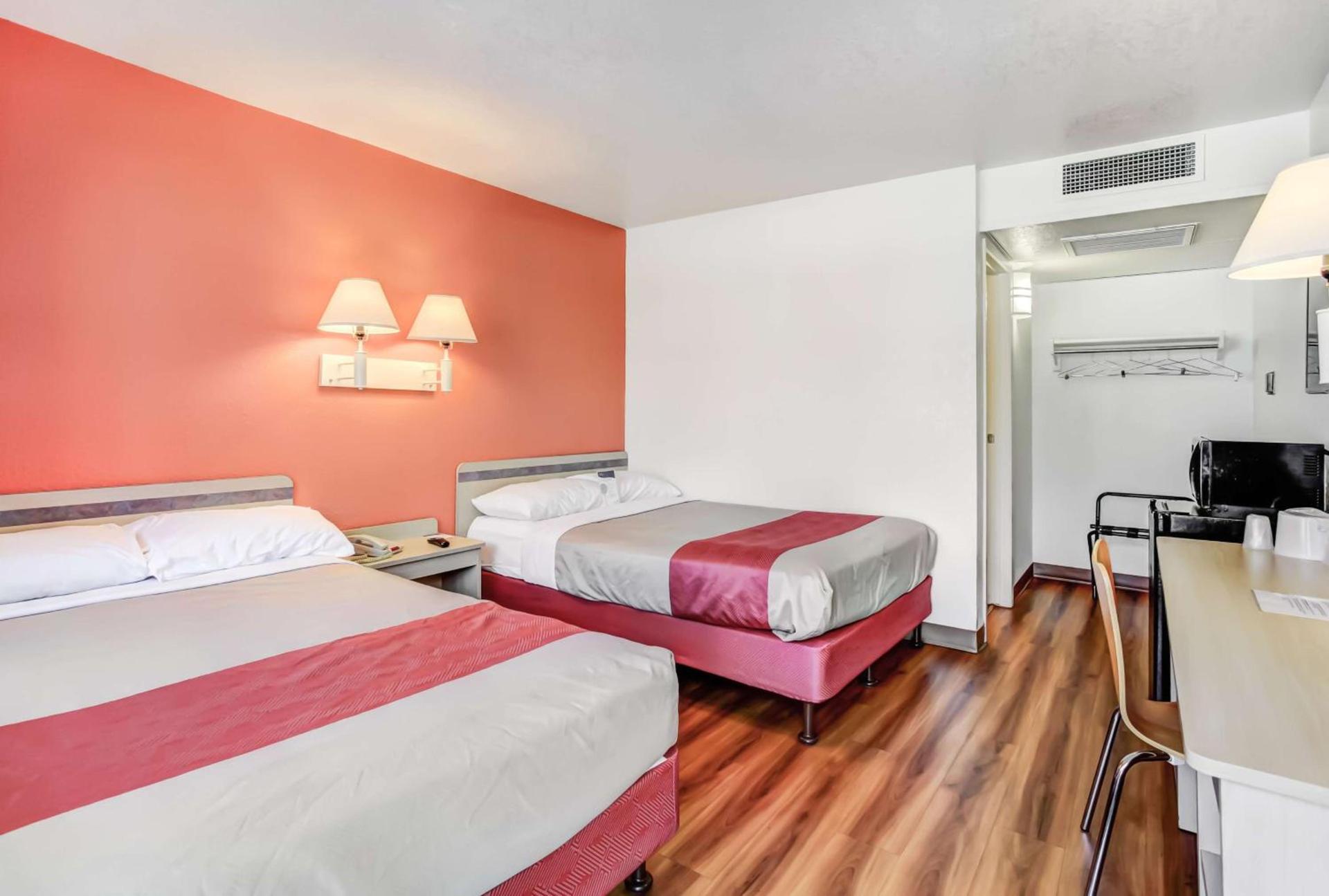 Motel 6-Medford, OR photo 48