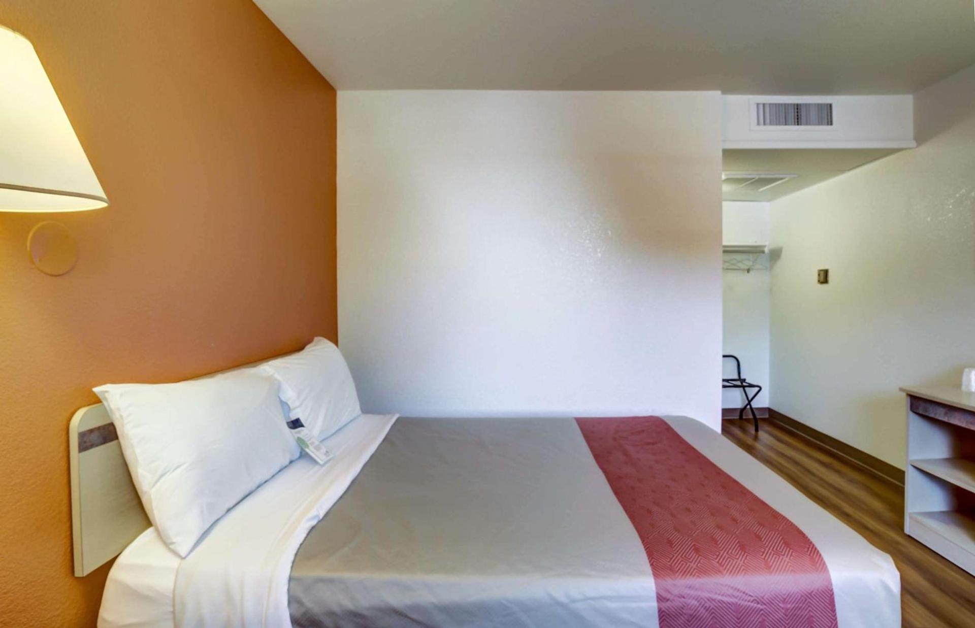 Motel 6-Grants Pass, OR photo 37