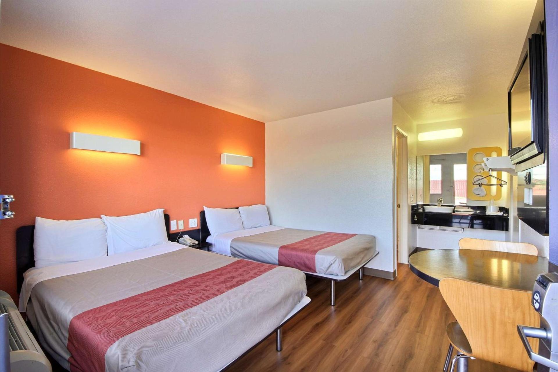 Motel 6-Laredo, TX - South photo 50