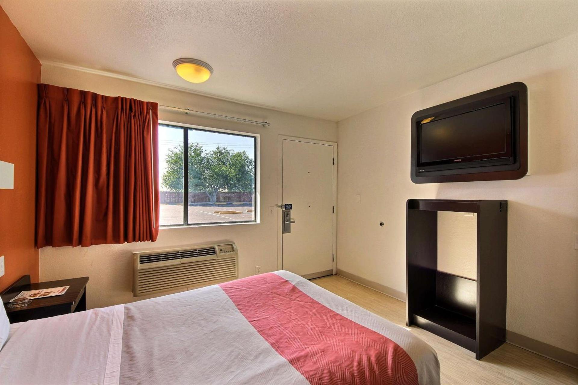 Motel 6-Laredo, TX - South photo 41