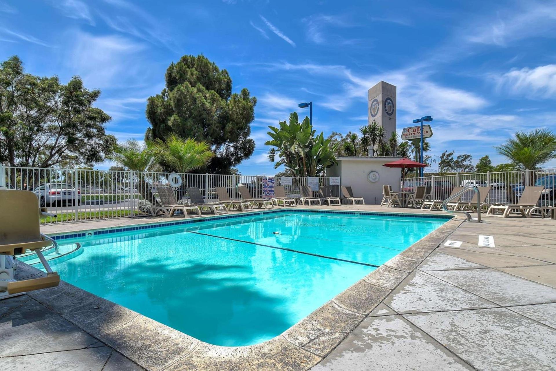 Motel 6-Westminster, CA - South - Long Beach Area photo 45