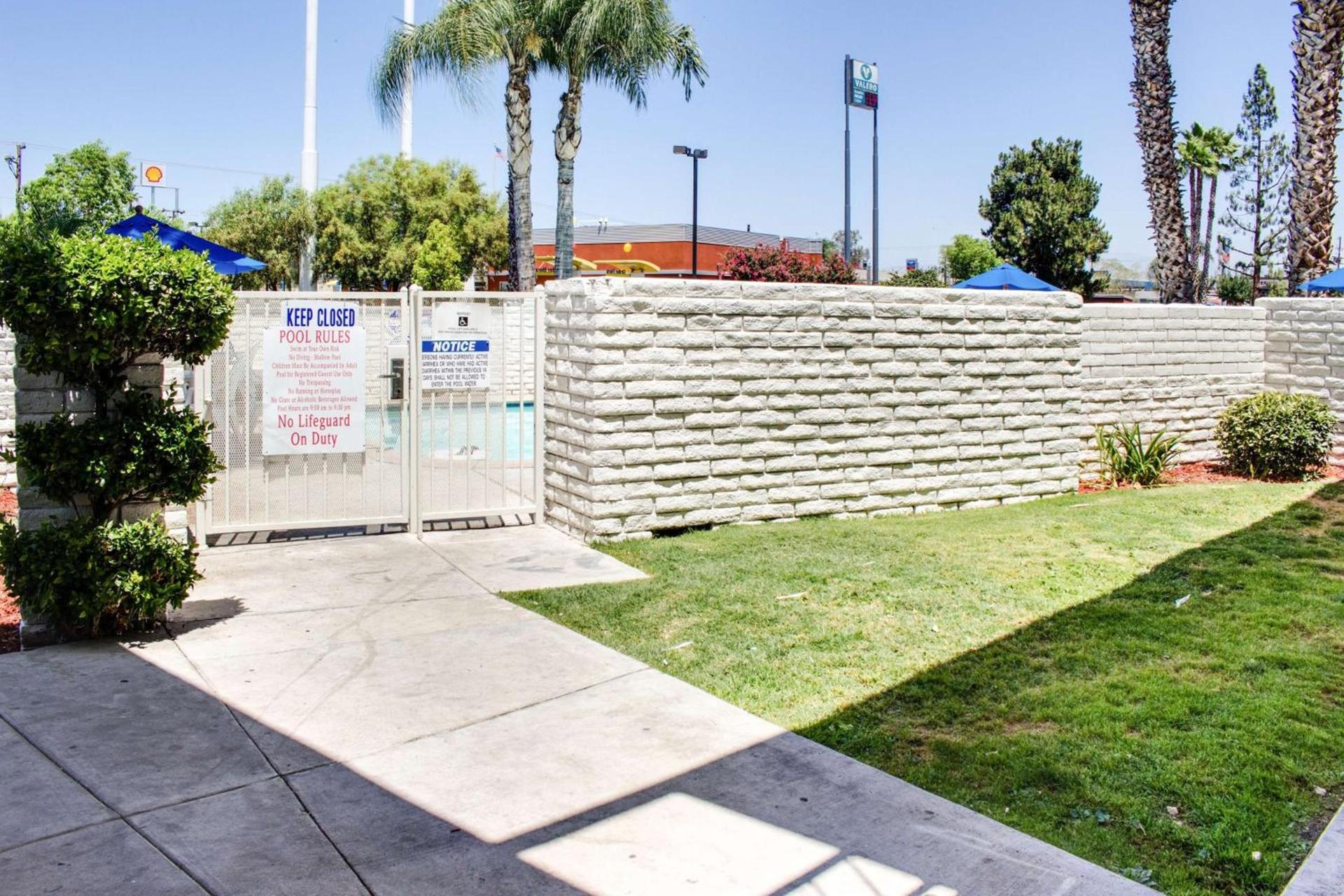 Motel 6-Bakersfield, CA - South photo 69