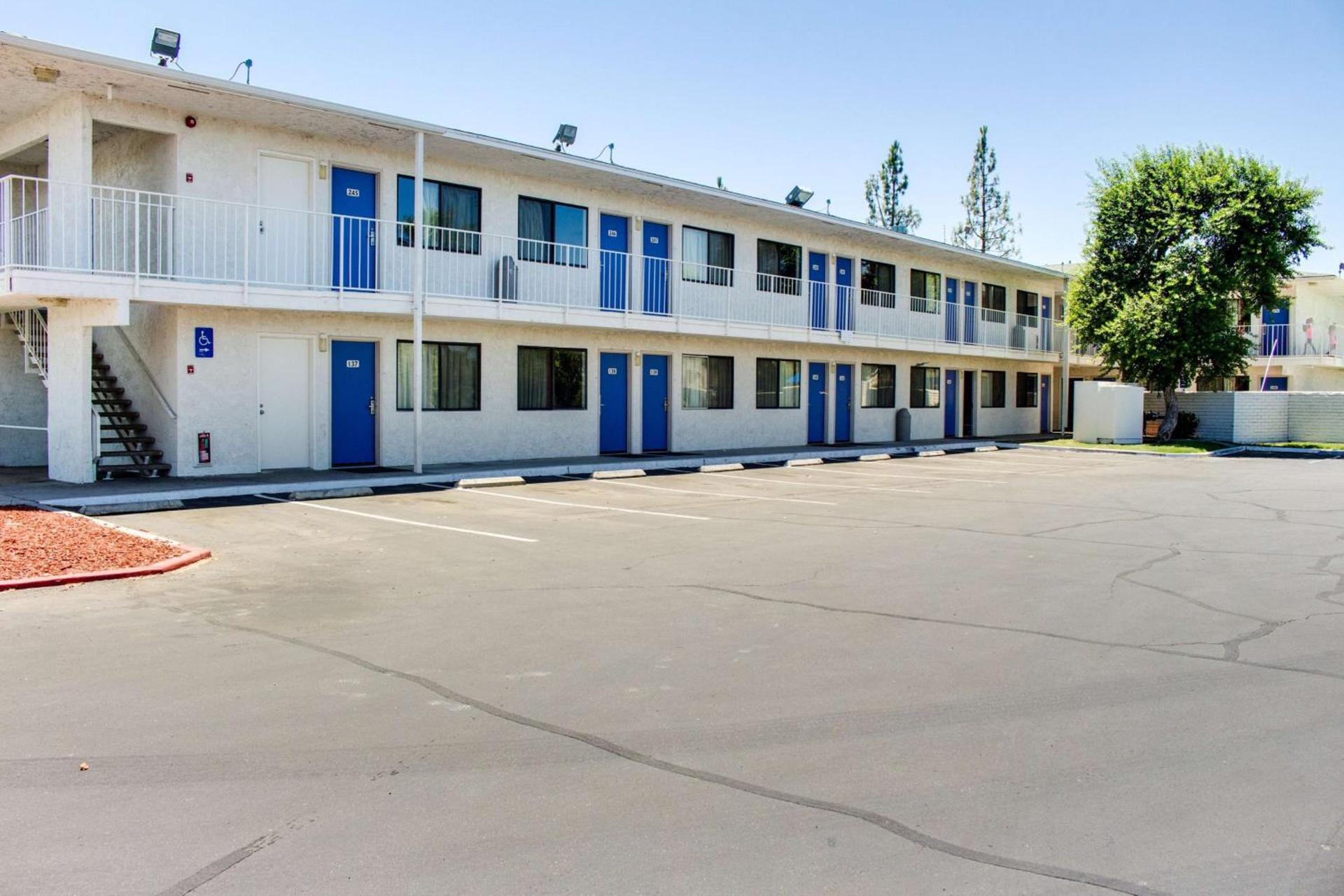 Motel 6-Bakersfield, CA - South photo 68