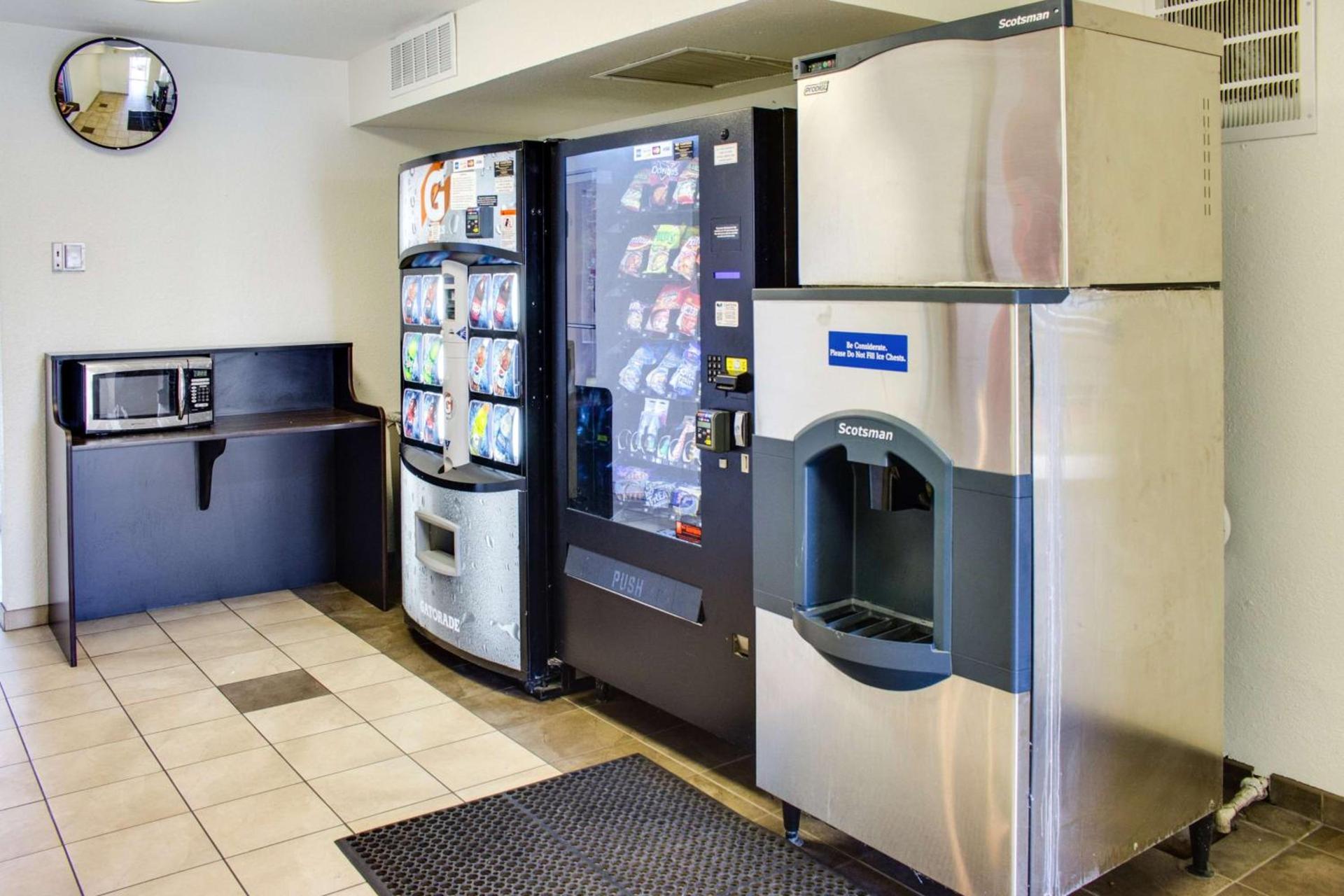 Motel 6-Bakersfield, CA - South photo 54