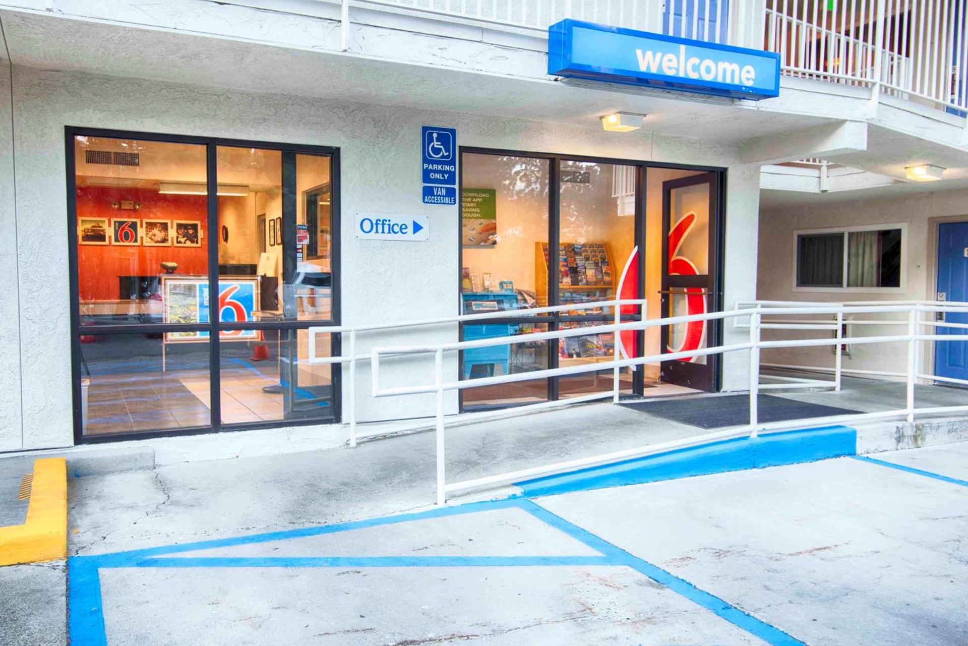 Motel 6-Mammoth Lakes, CA photo 50