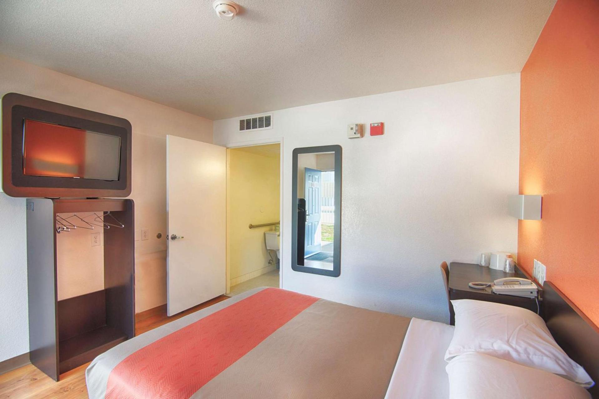 Motel 6-Mammoth Lakes, CA photo 82