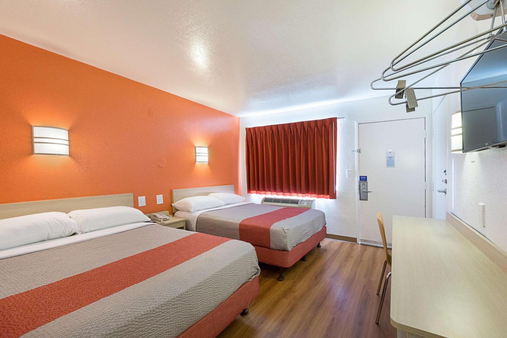 Motel 6-Mcallen, TX photo 52